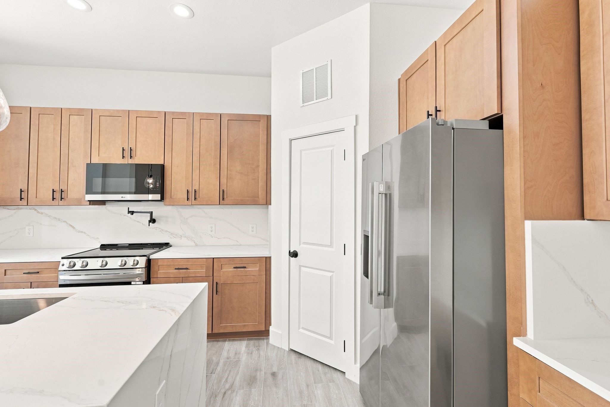 3020 Apache Street Property Photo 20
