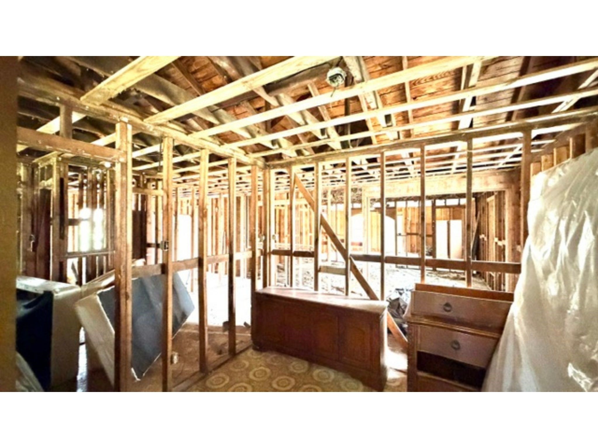 2327 2nd Avenue Property Photo 4