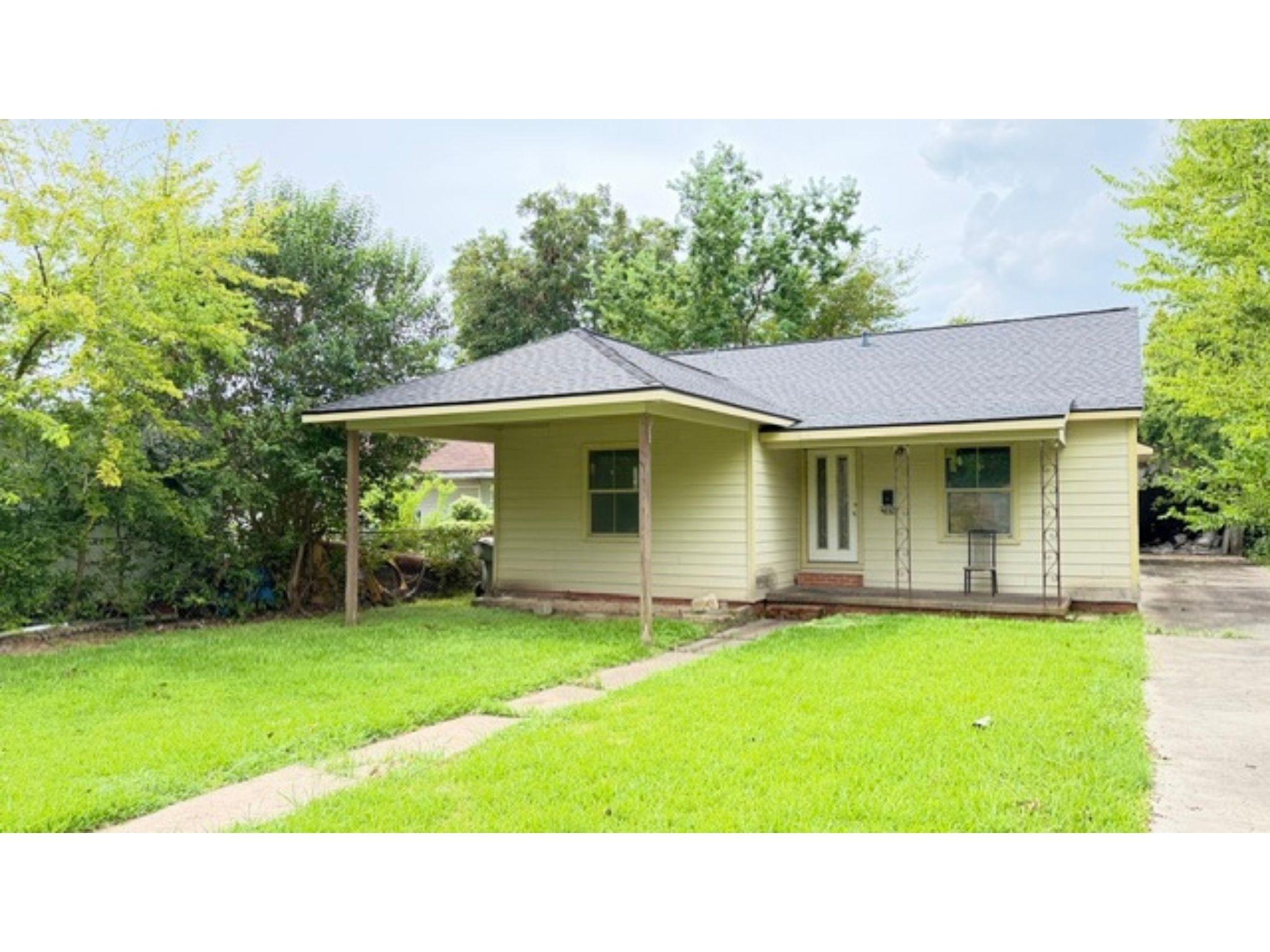2327 2nd Avenue Property Photo 7