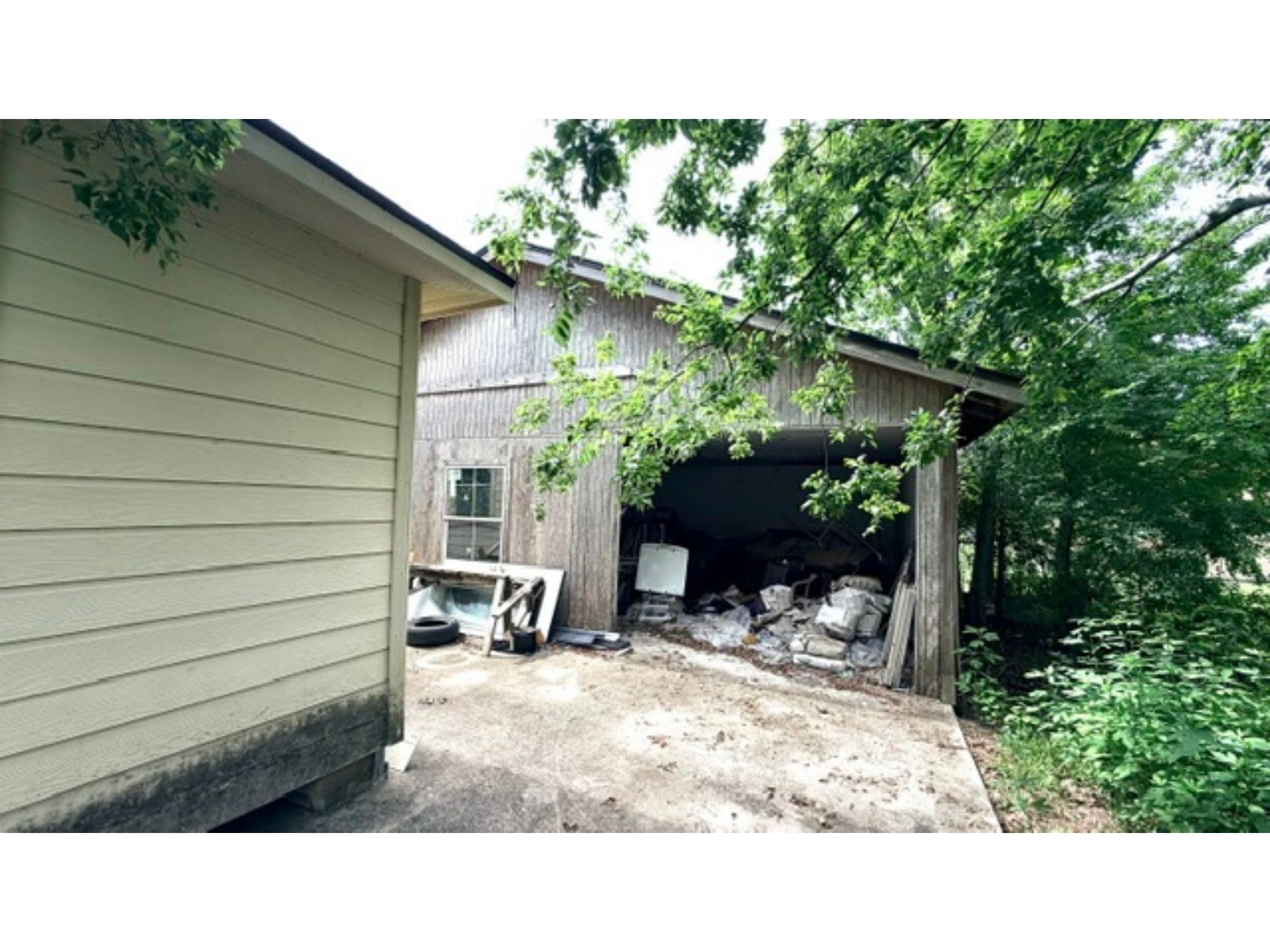 2327 2nd Avenue Property Photo 10