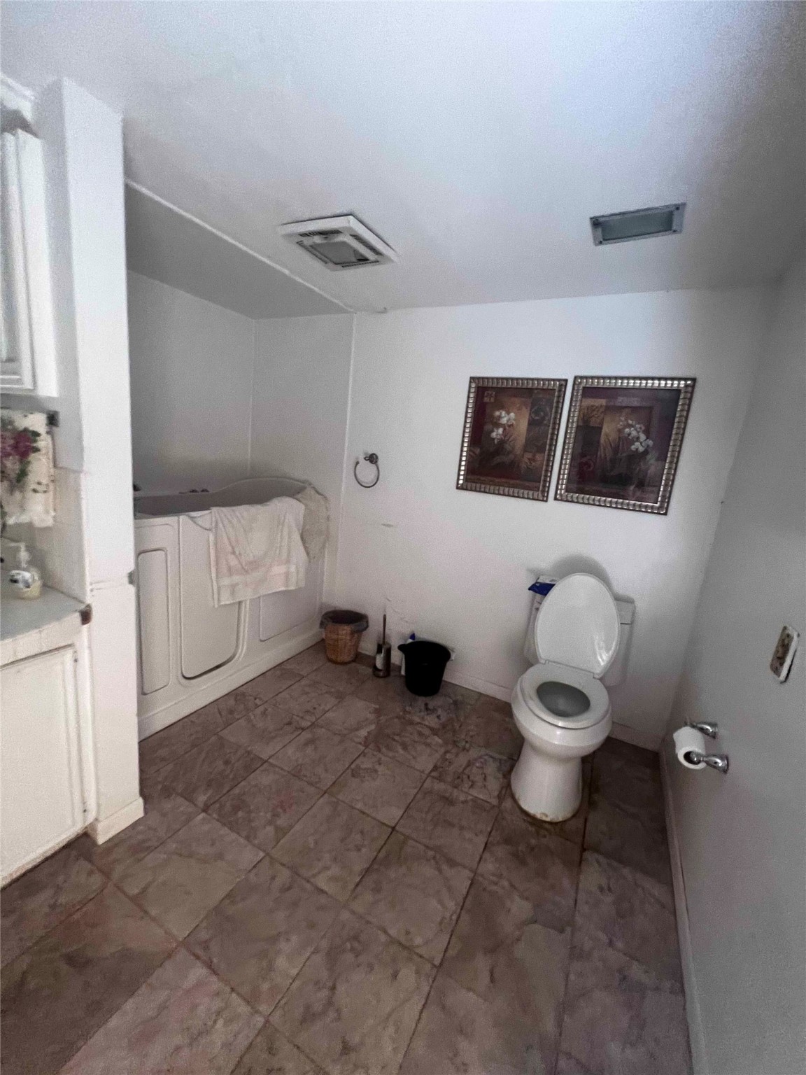160 Bishop Property Photo 27
