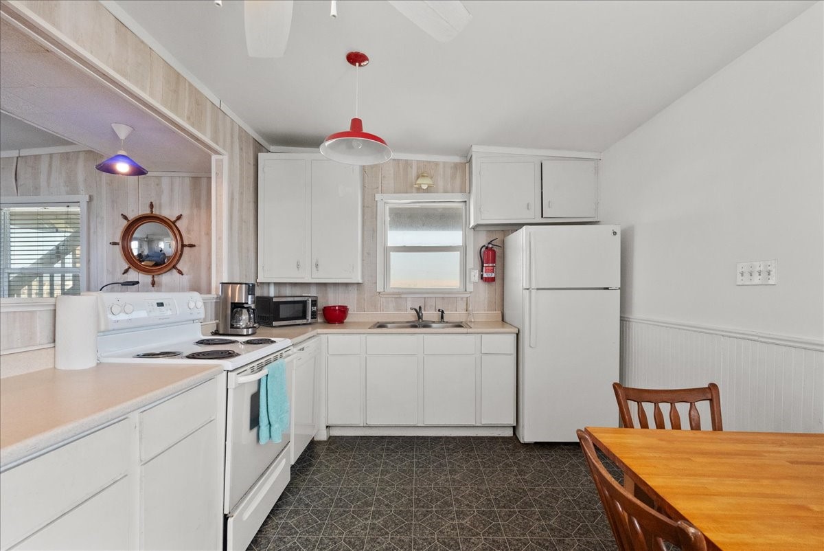 227 Detenbeck Avenue Property Photo 14