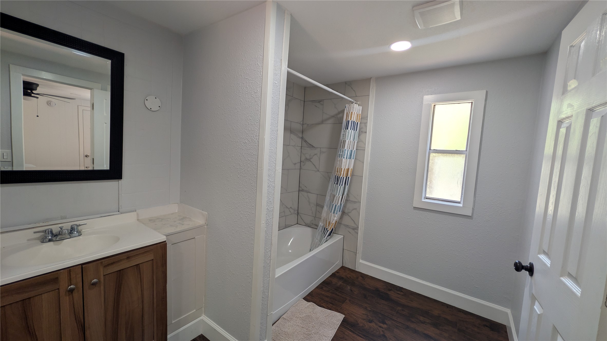 266 Hunters Glen Property Photo 8