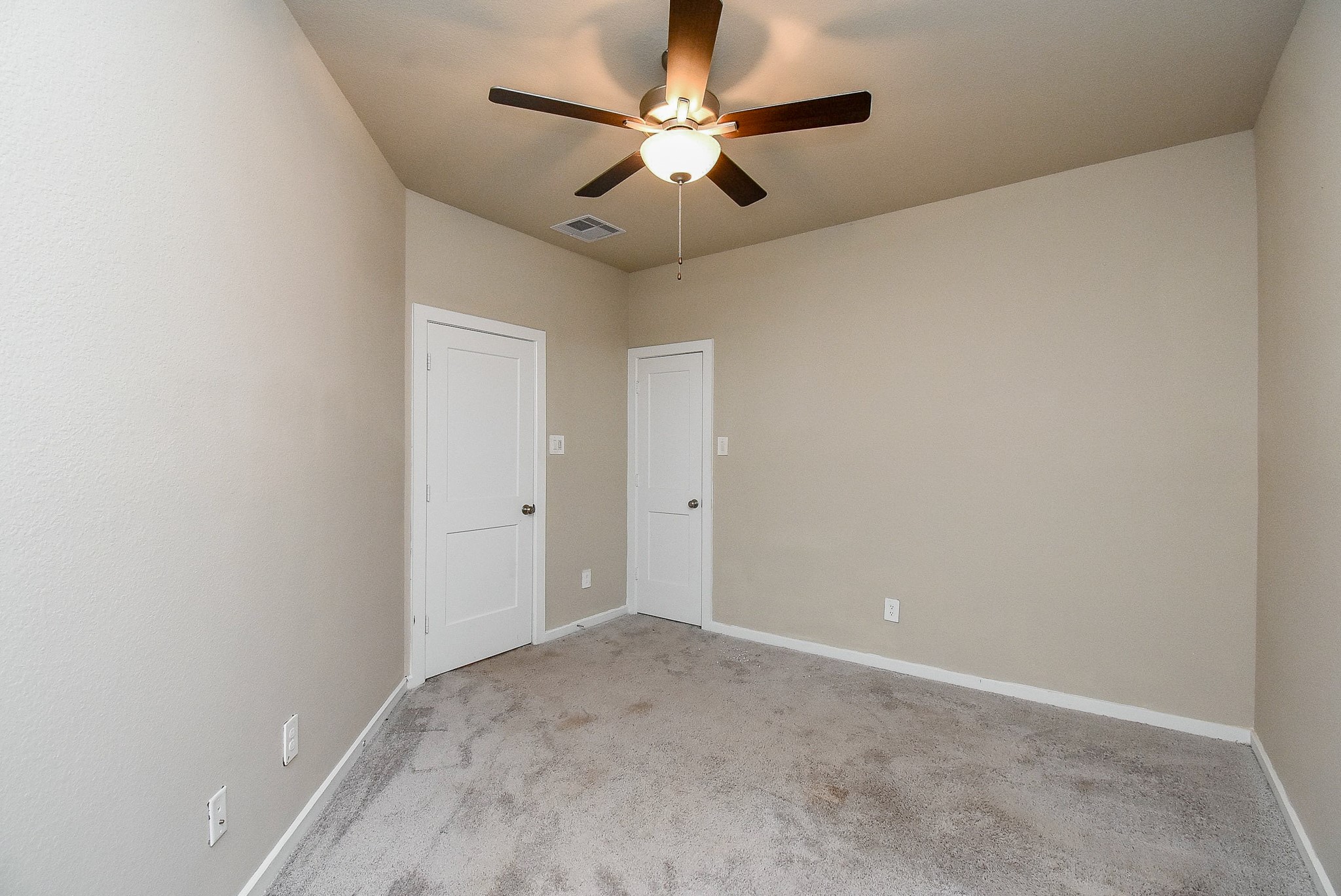 1567 Rustling Creek Drive Property Photo 14