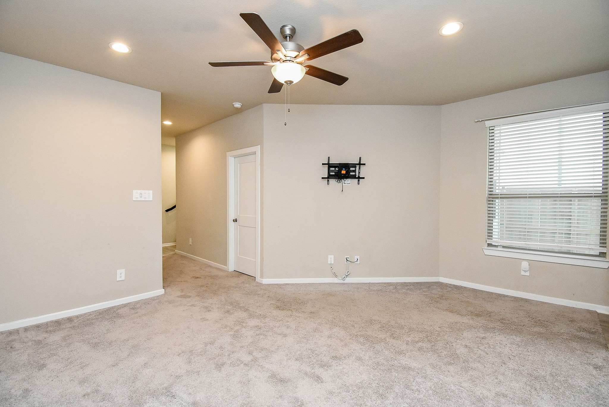 1567 Rustling Creek Drive Property Photo 17