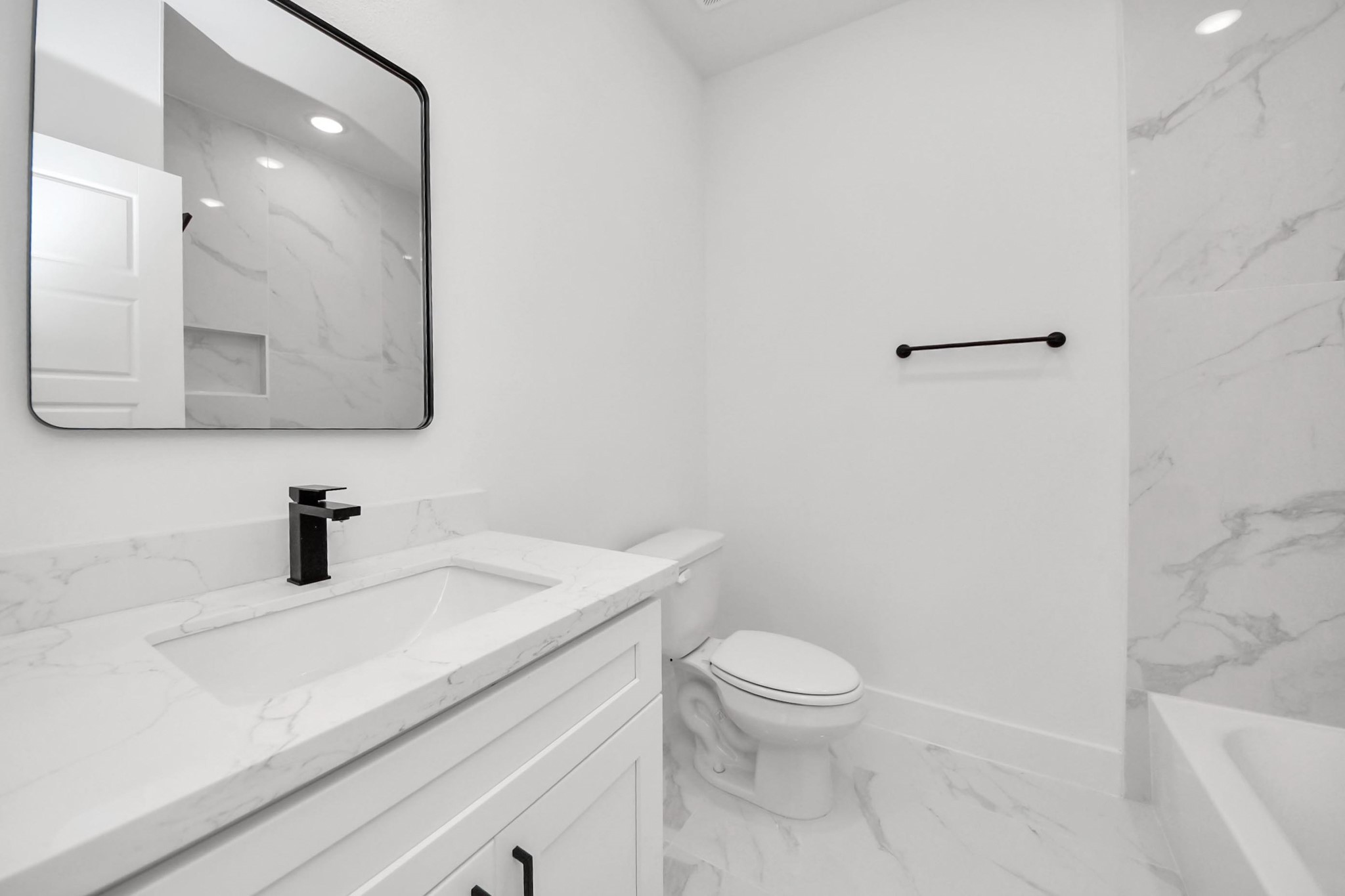 8106 Locksley Street B Property Photo 25