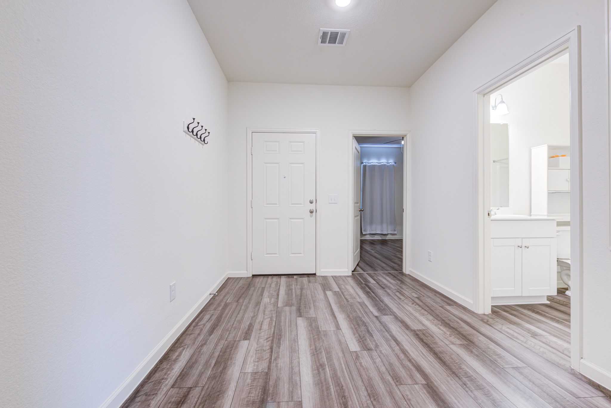 1005 Blue Beech Lane Property Photo 4