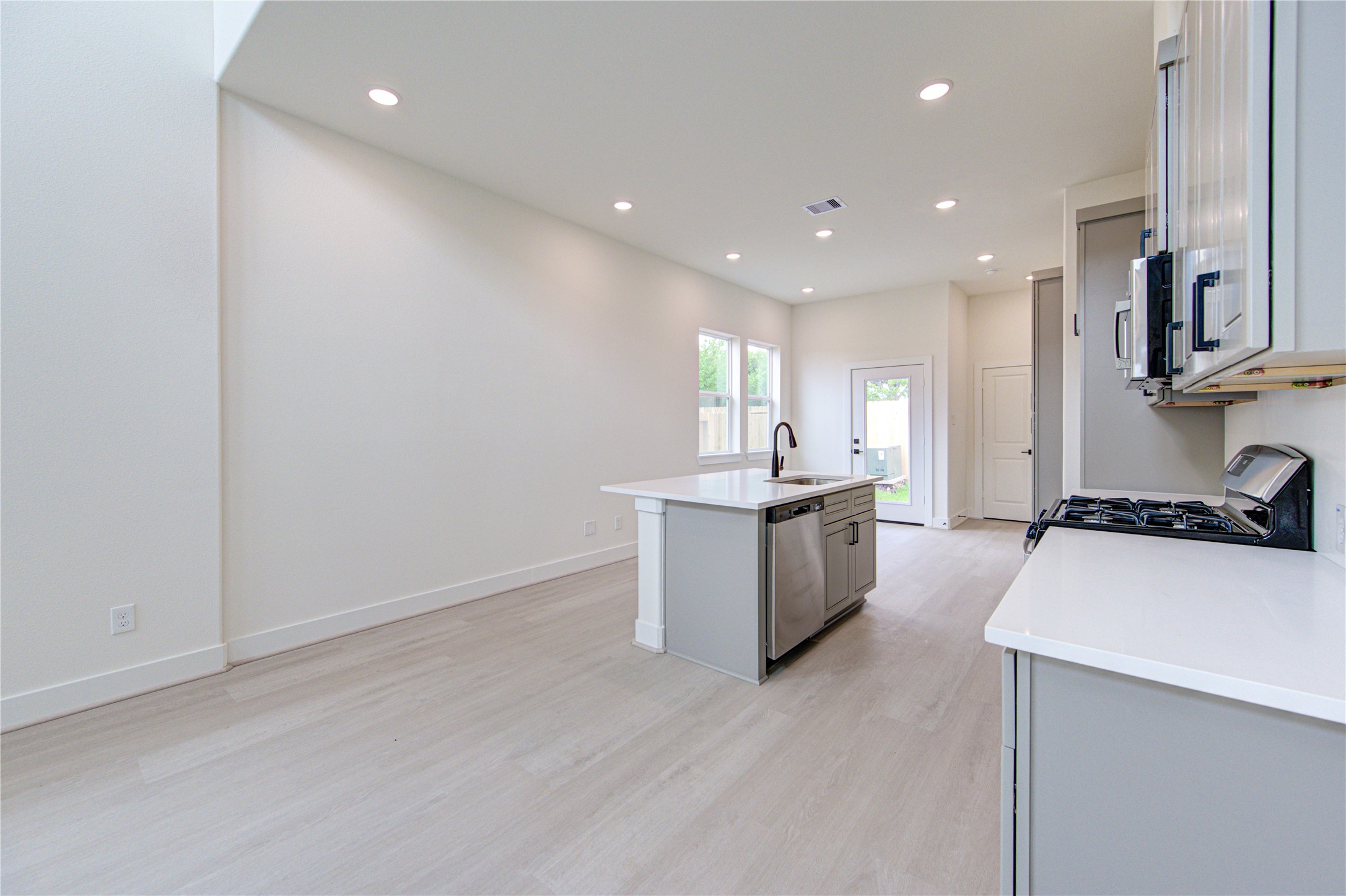 4336 Avron Drive A Property Photo 10