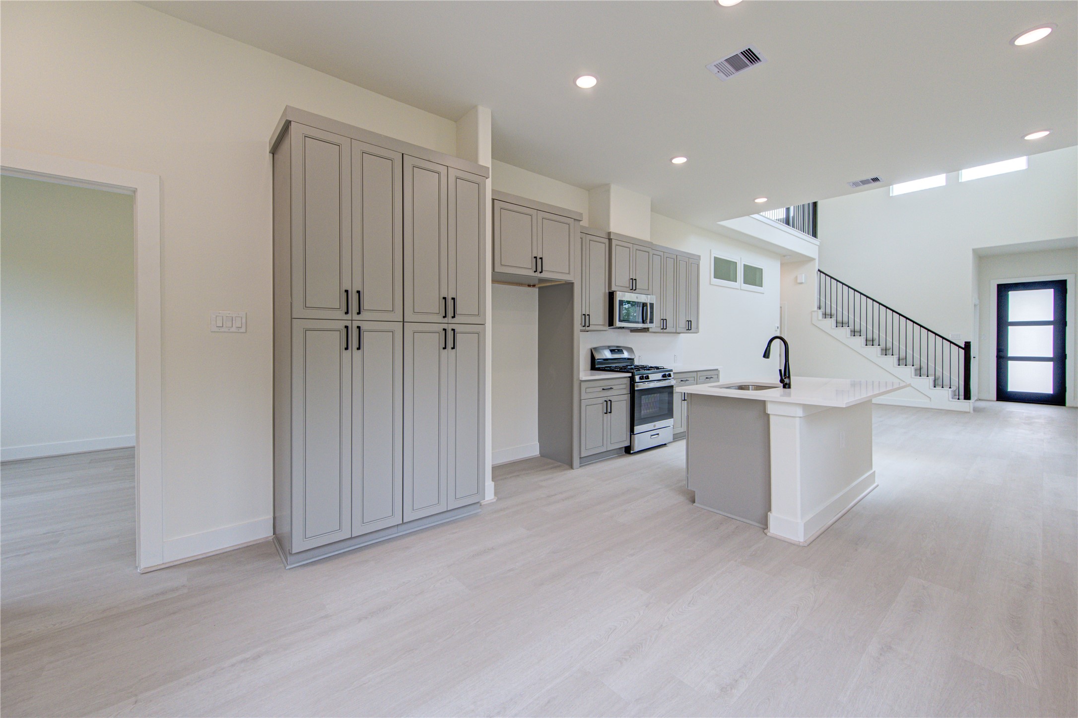 4336 Avron Drive A Property Photo 15