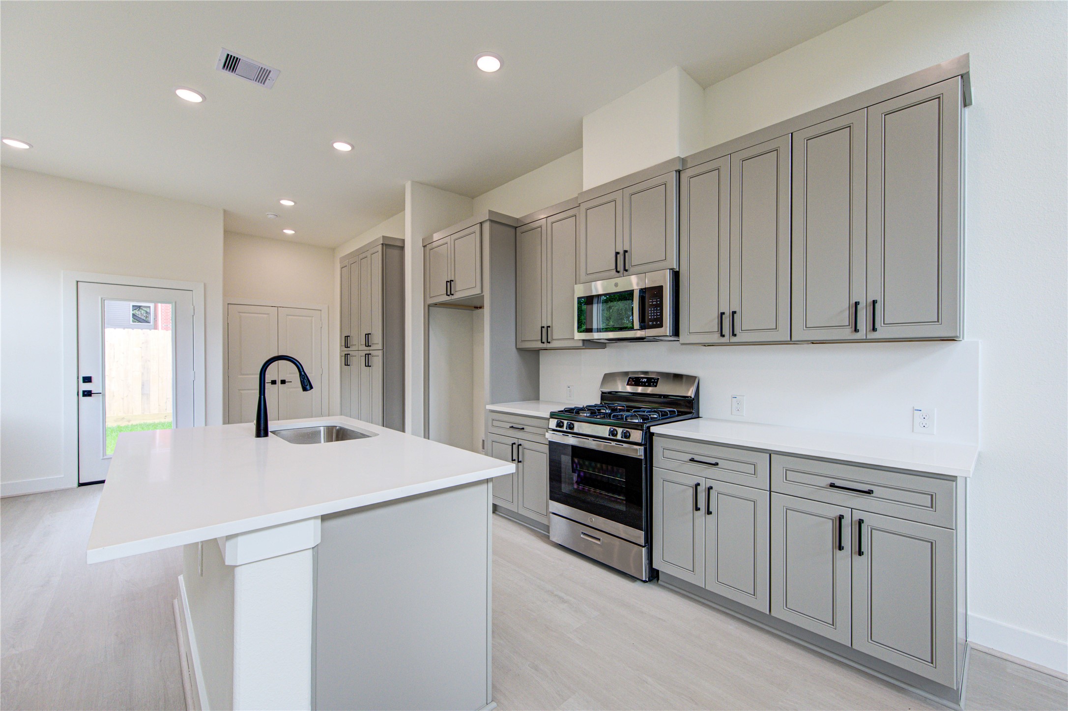 4336 Avron Drive A Property Photo 23