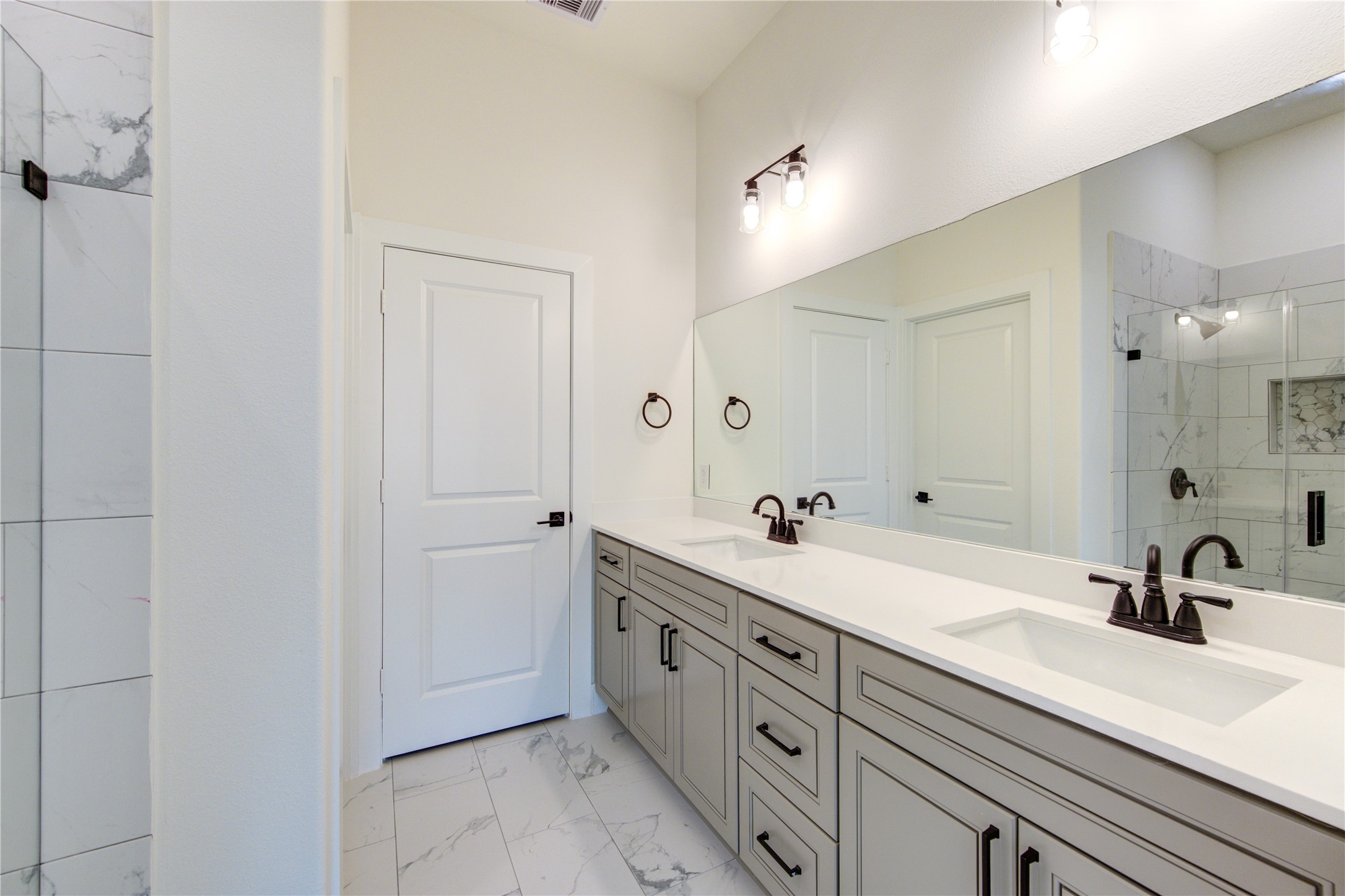 4336 Avron Drive A Property Photo 25