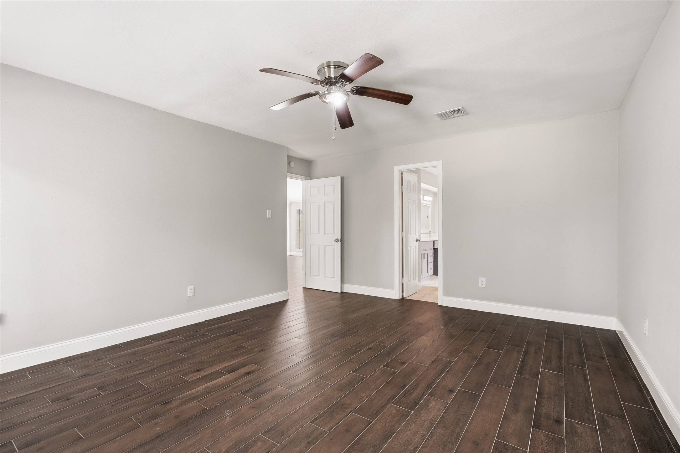903 Crossroads Drive Property Photo 20