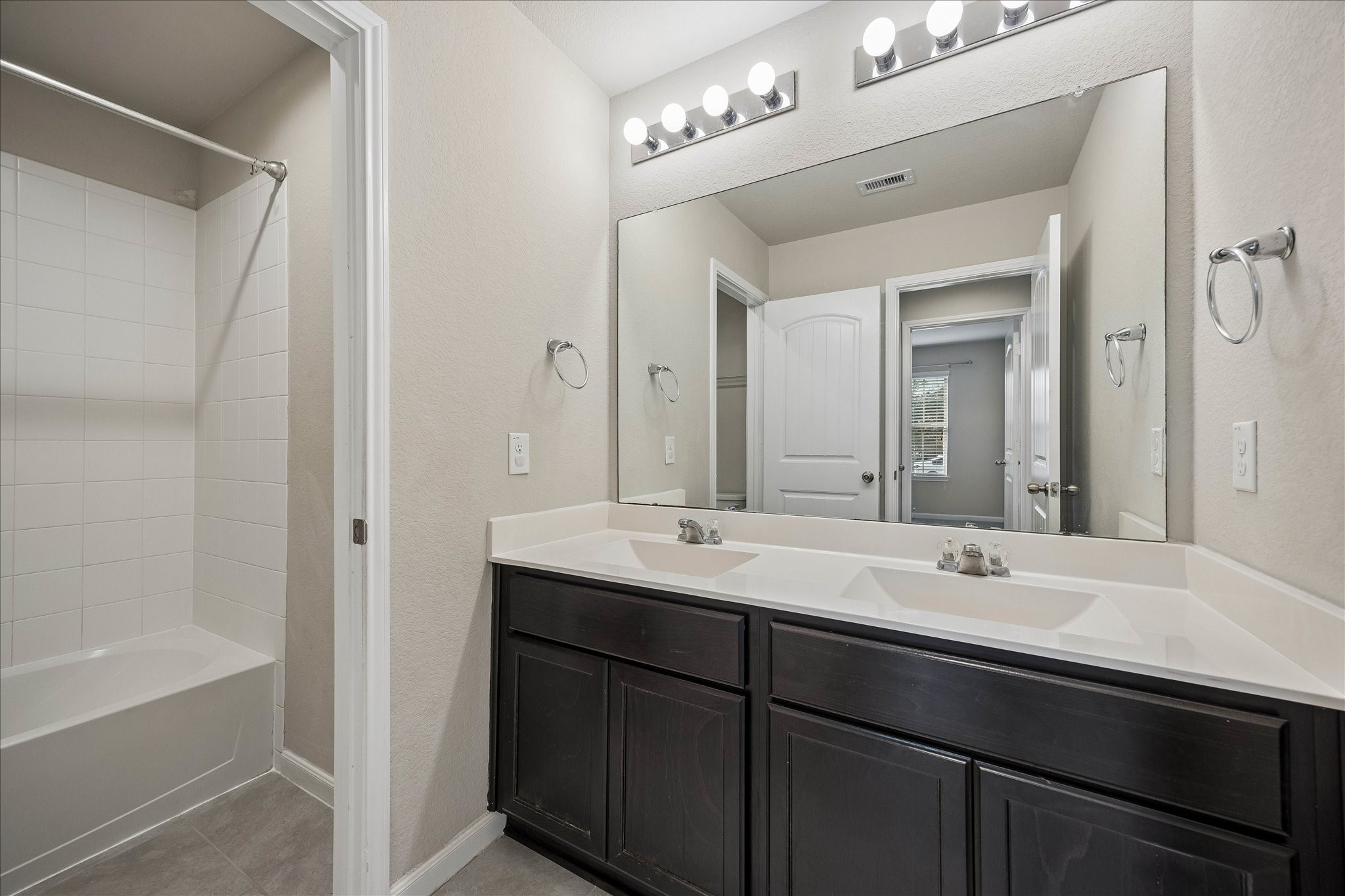 29523 Patricias Way Property Photo 5