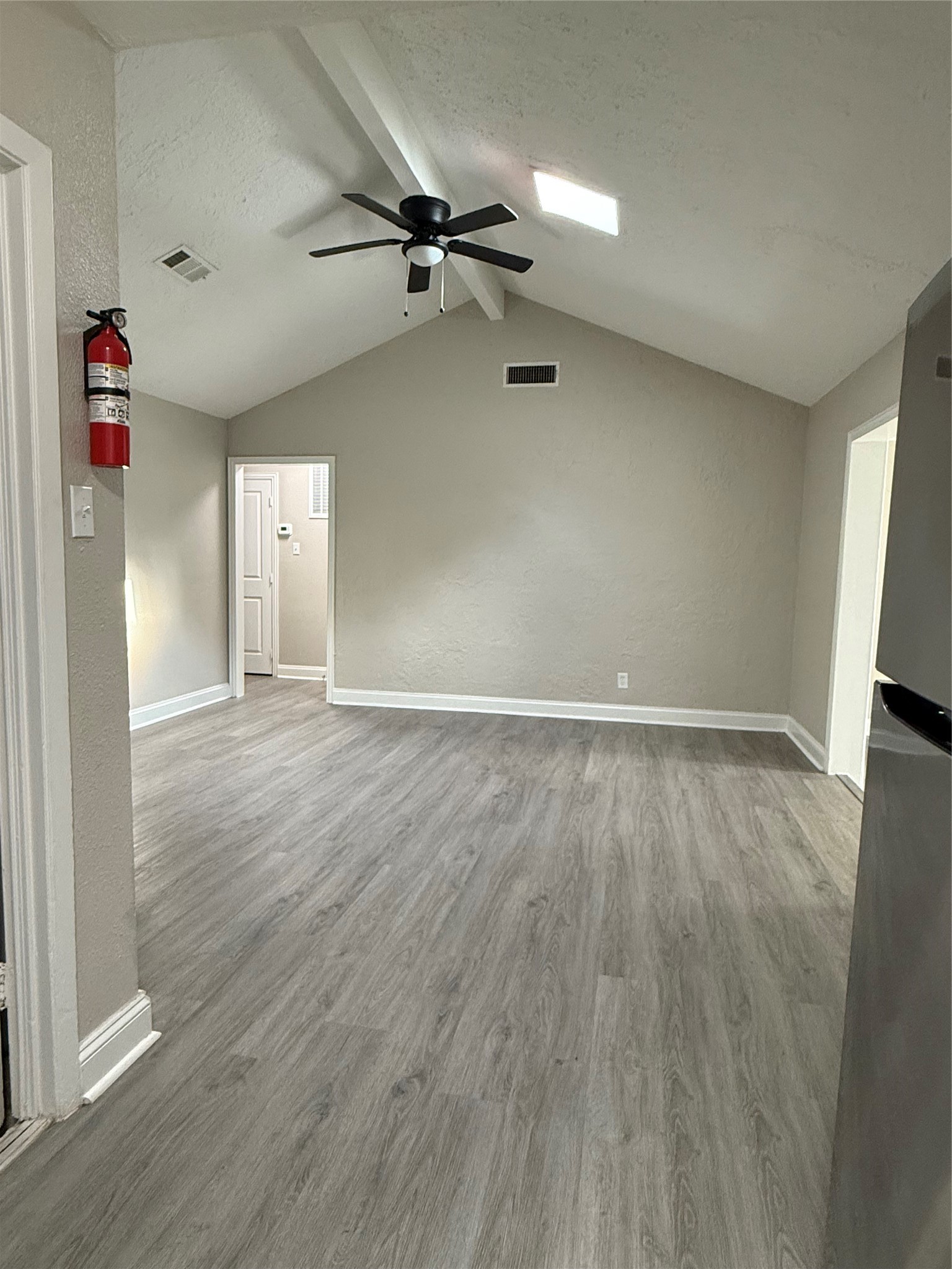 5109 Maywood Drive Property Photo 2
