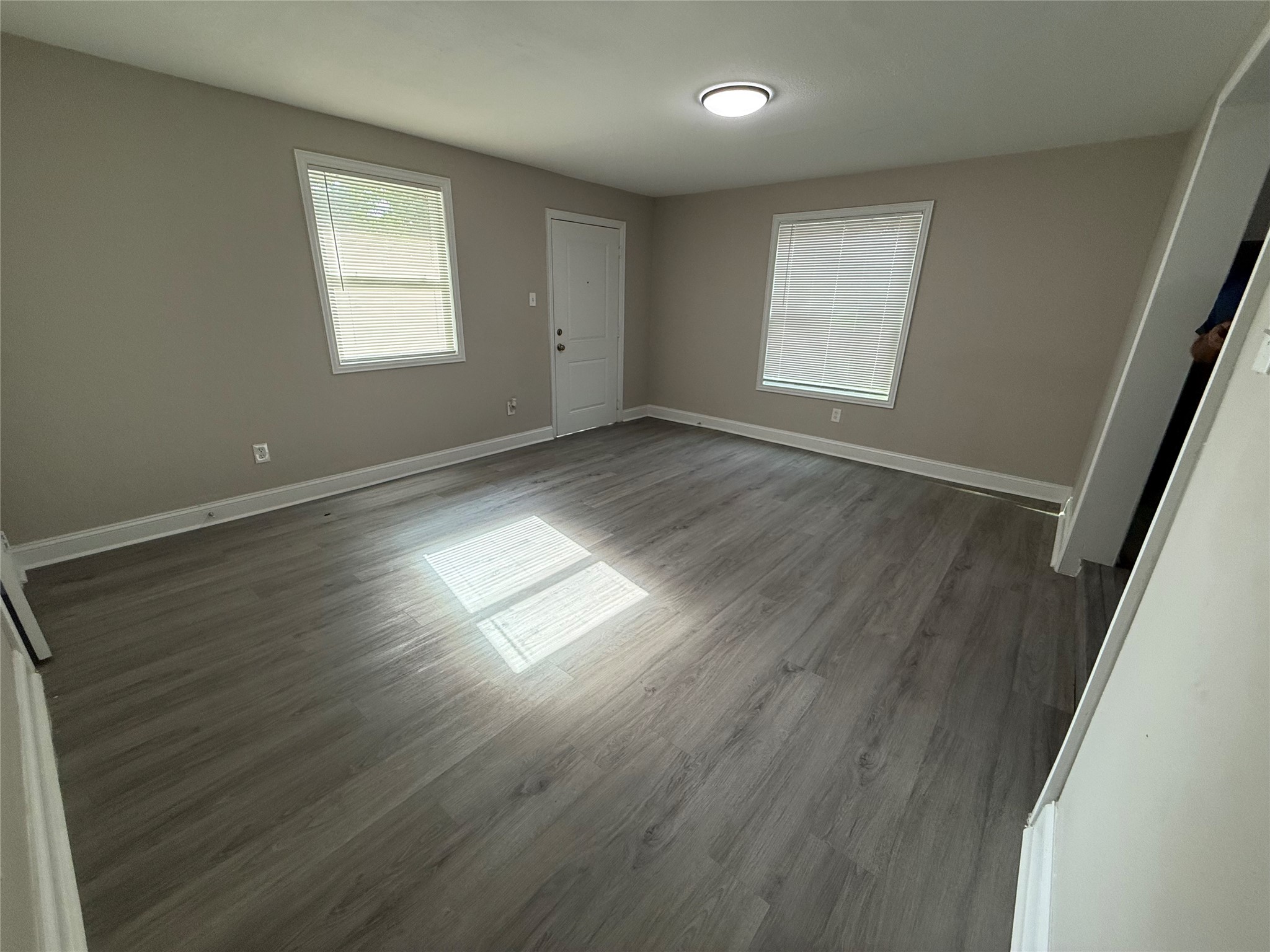 5109 Maywood Drive Property Photo 8