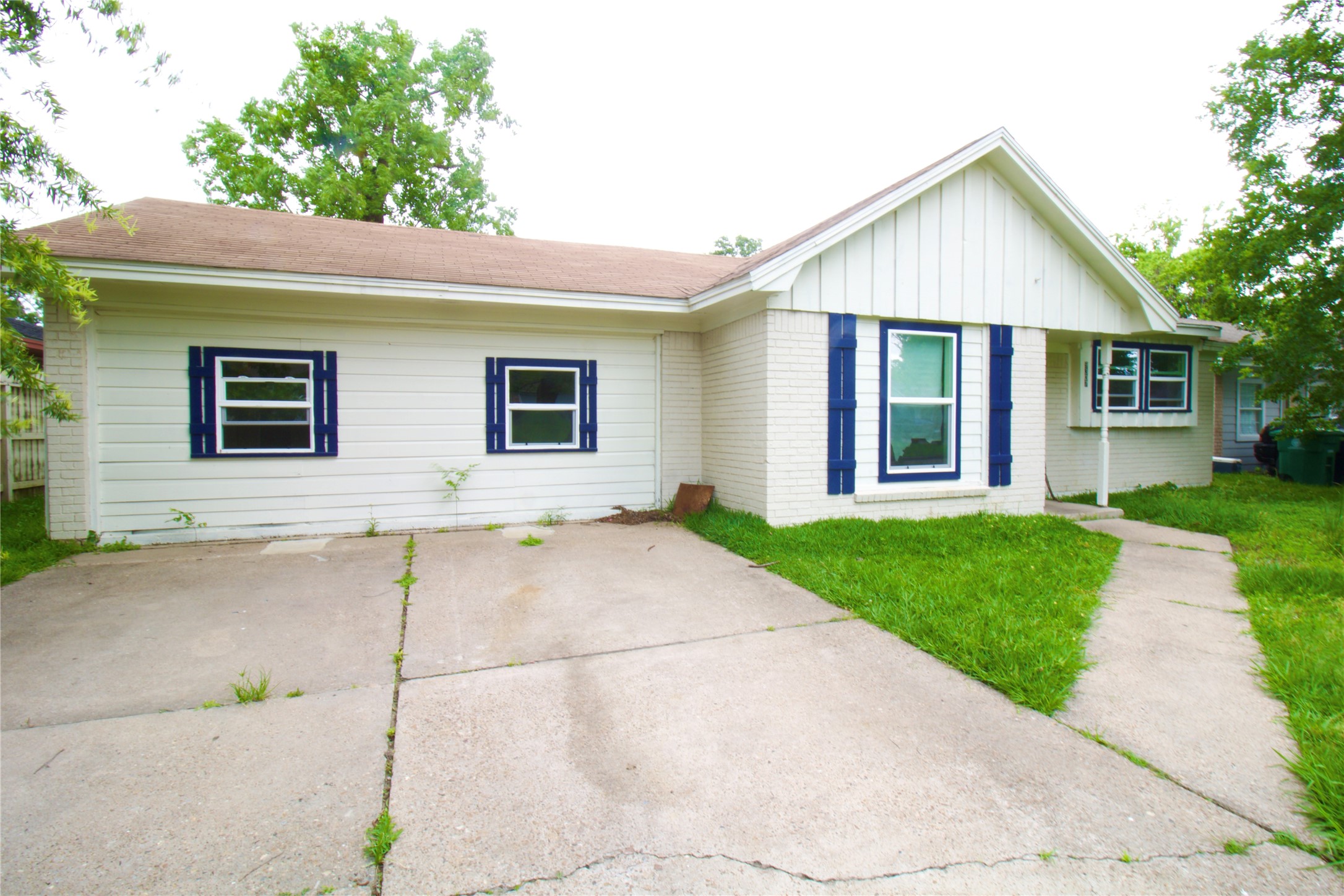9307 Linda Vist Road Property Photo