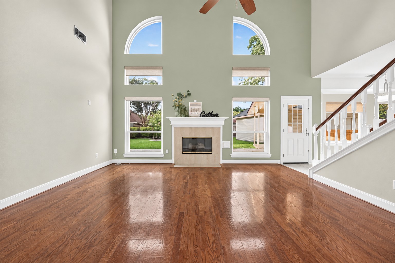 14206 Glasgow Place Property Photo 10
