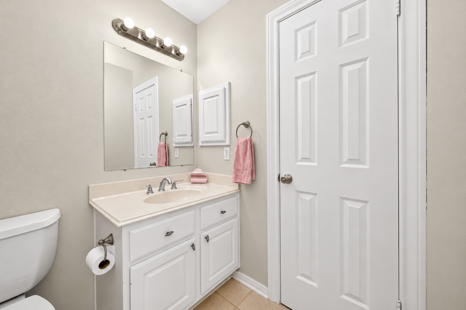 14206 Glasgow Place Property Photo 41