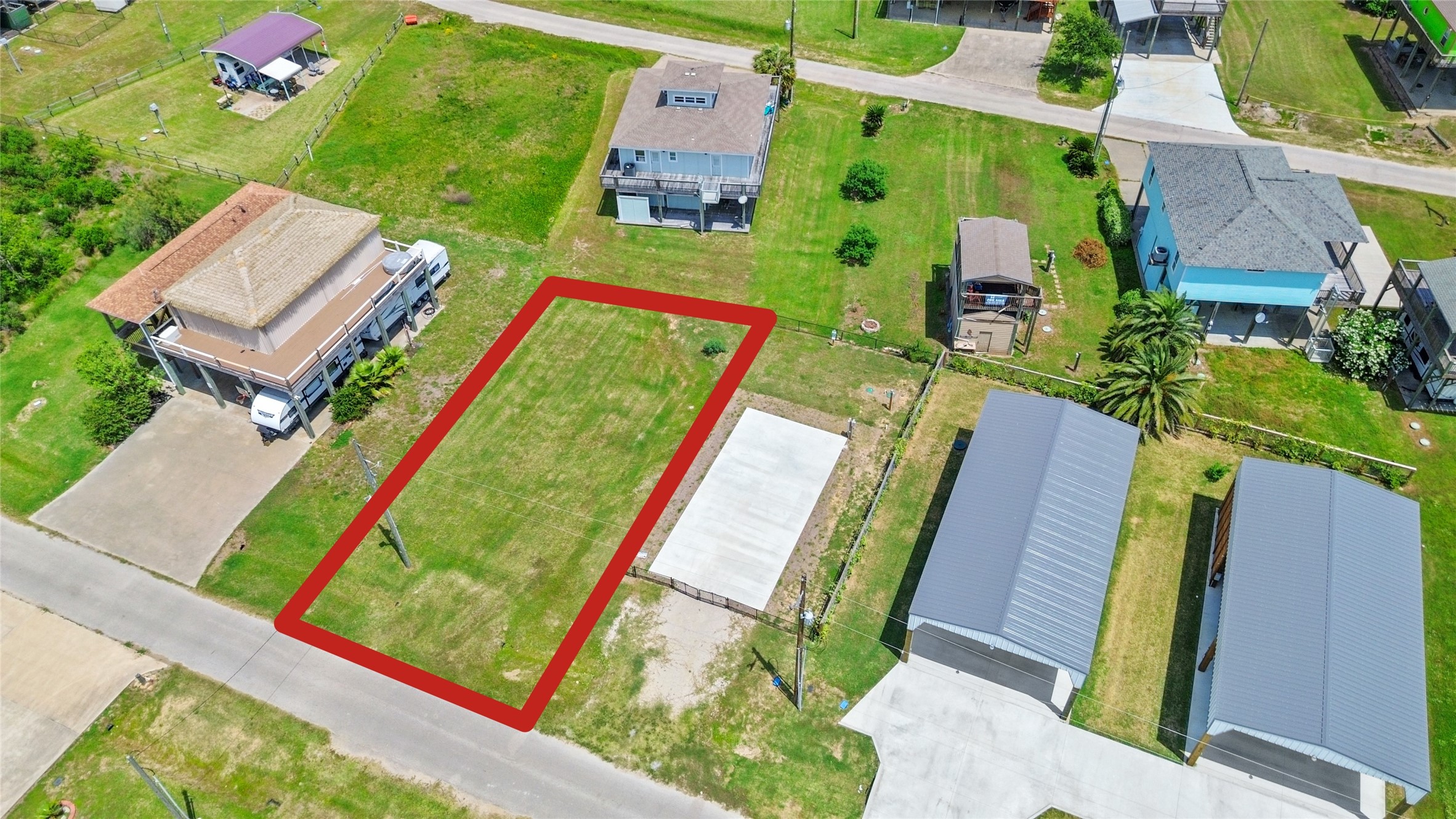 904 Salt Cedar Lane Property Photo 4