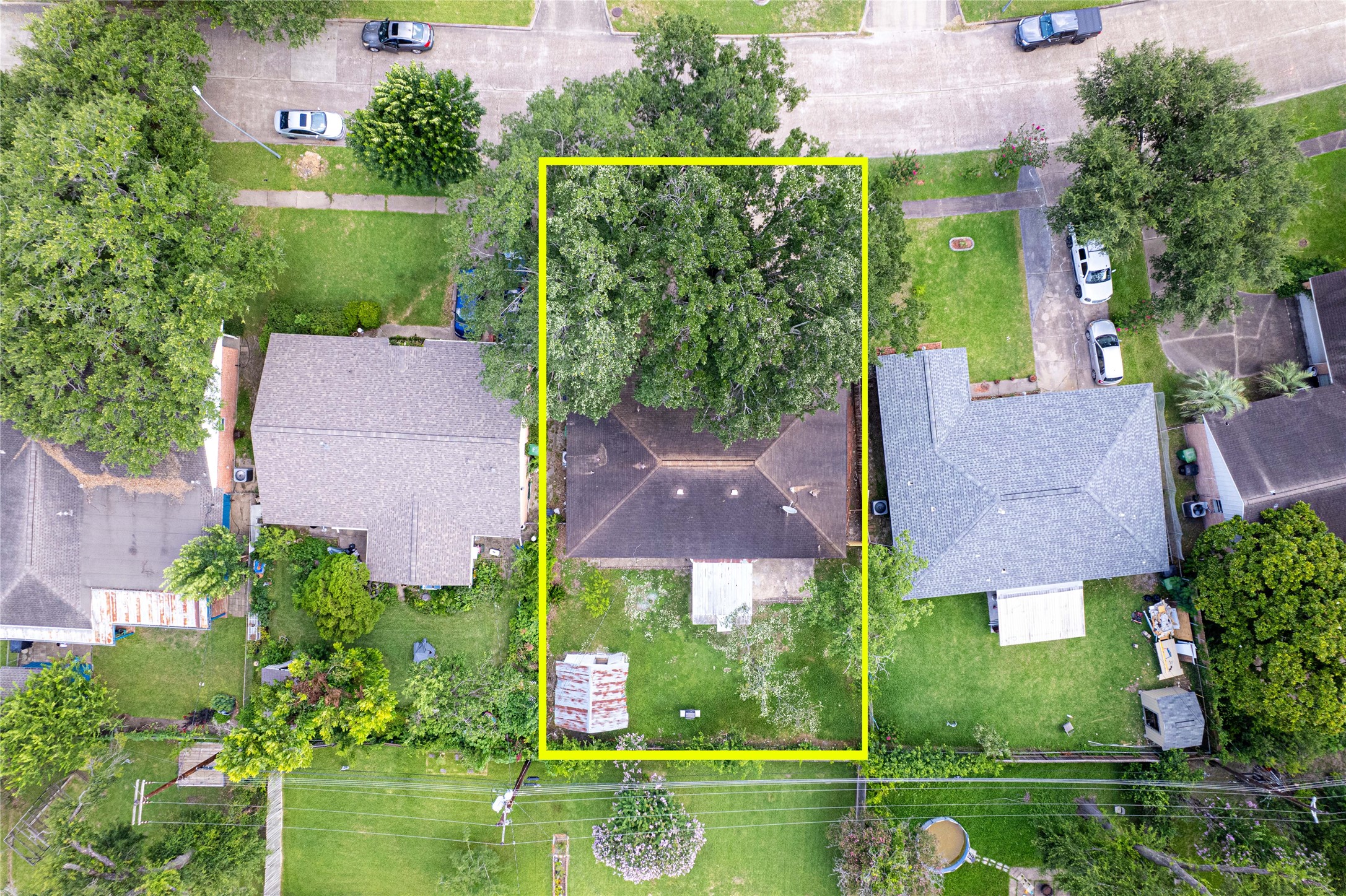 7122 Tanager Street Property Photo 5
