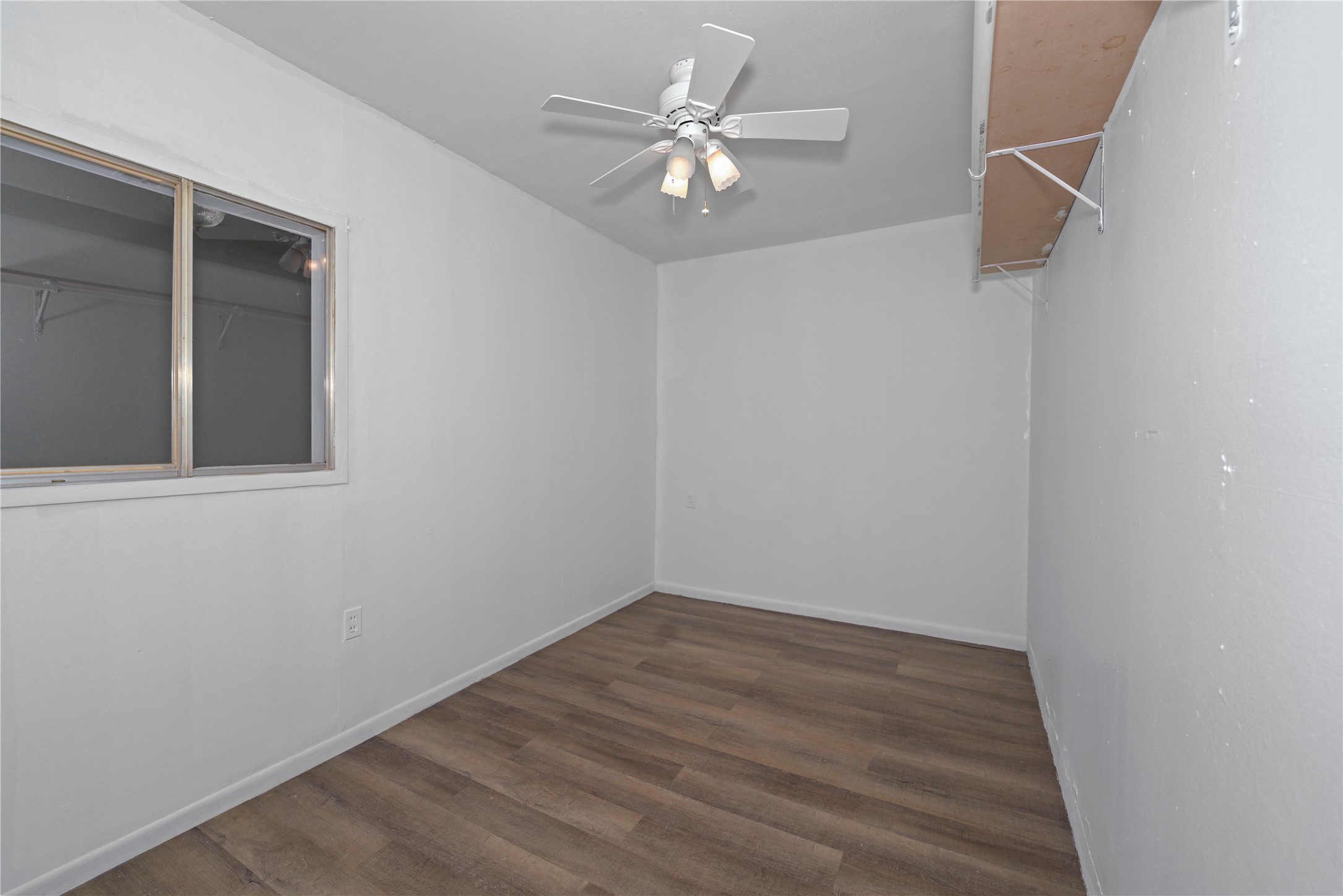 7122 Tanager Street Property Photo 11