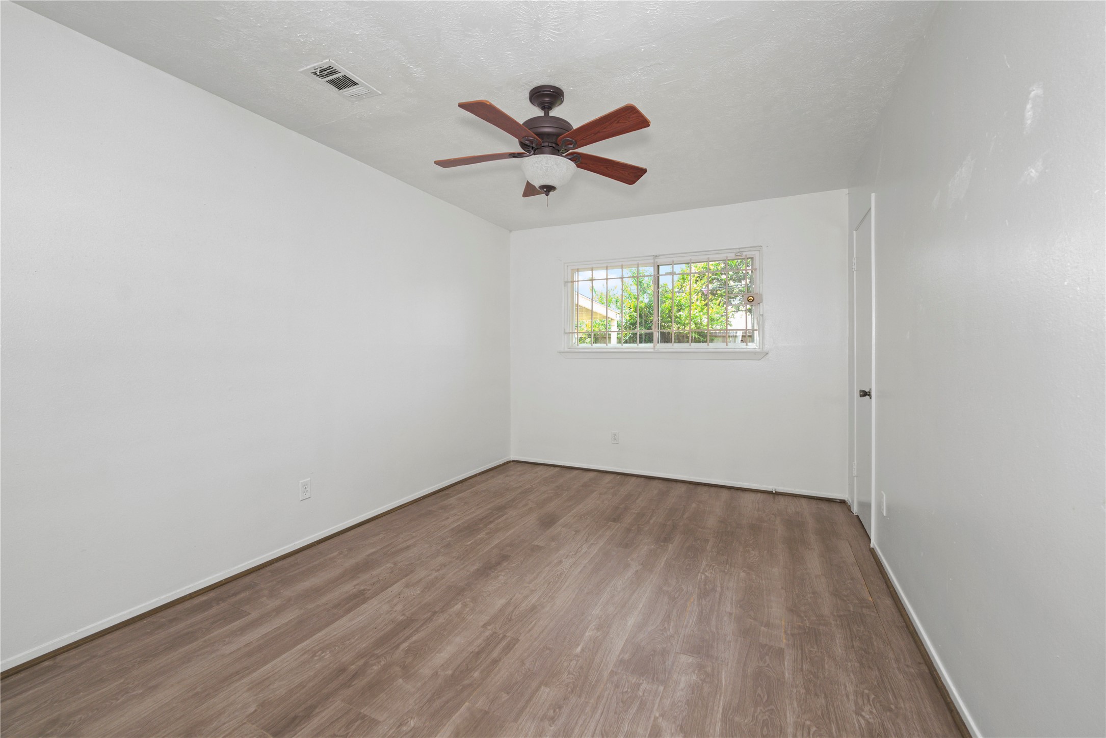 7122 Tanager Street Property Photo 25