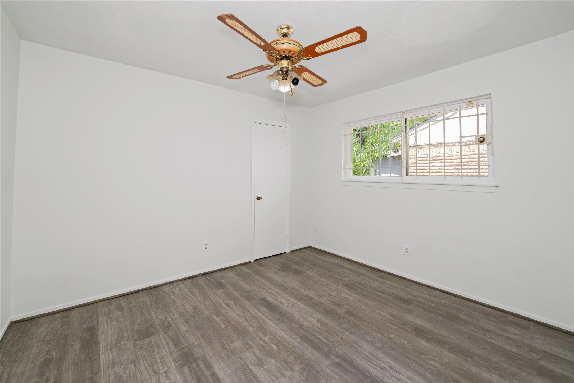 7122 Tanager Street Property Photo 28