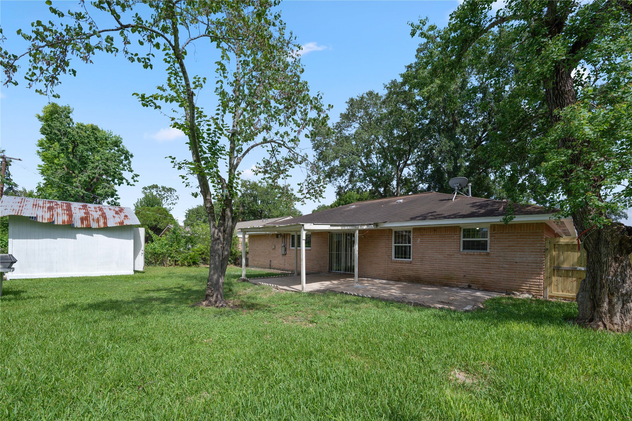 7122 Tanager Street Property Photo 34