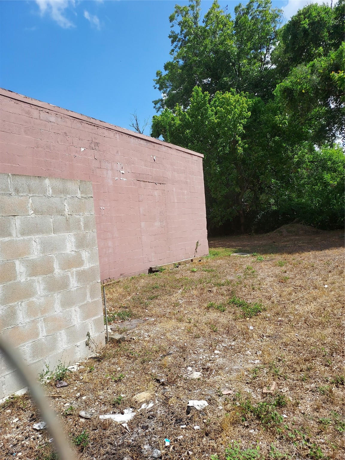 6738 W Montgomery Road Property Photo 5