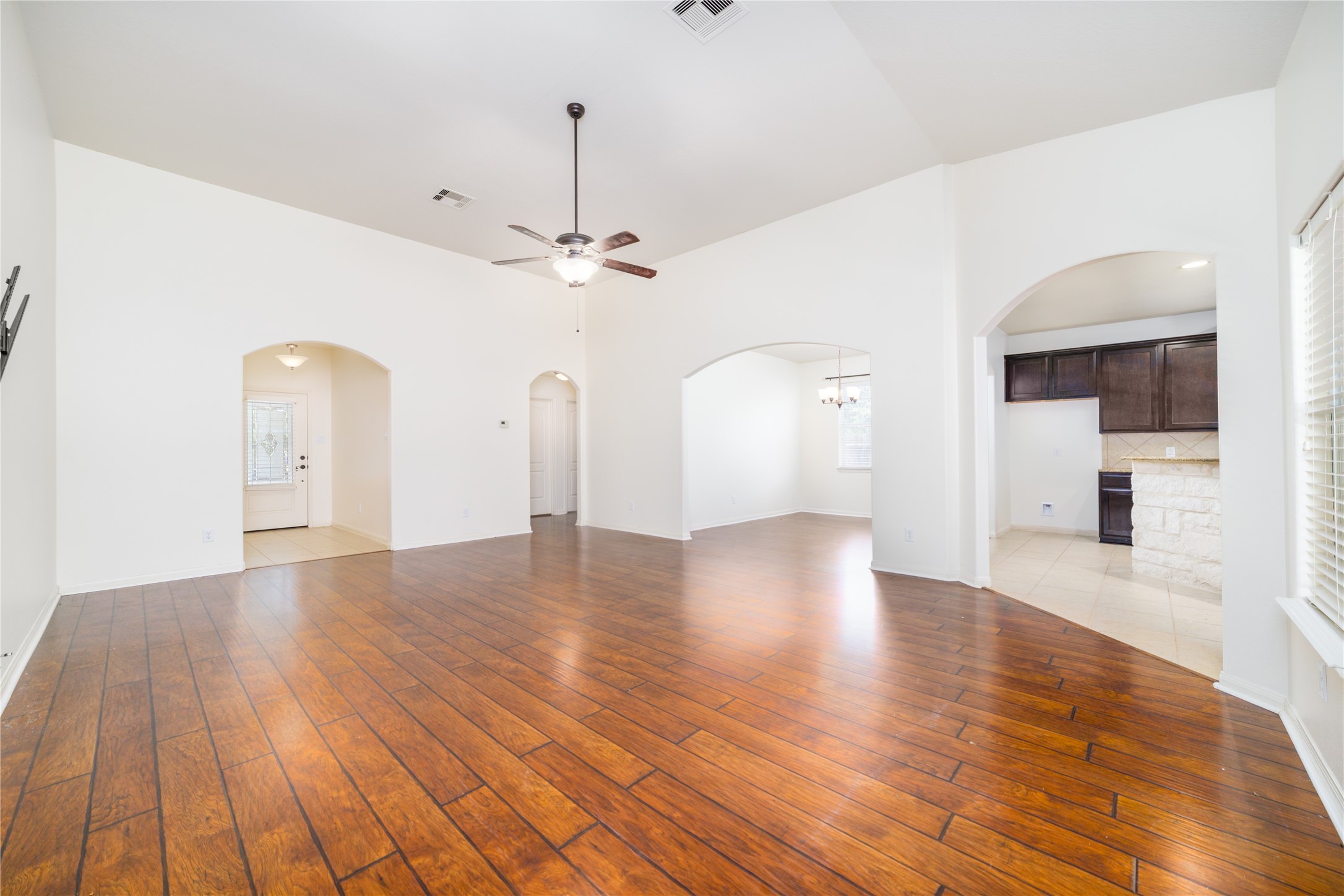 961 Wannan Lane Property Photo 4