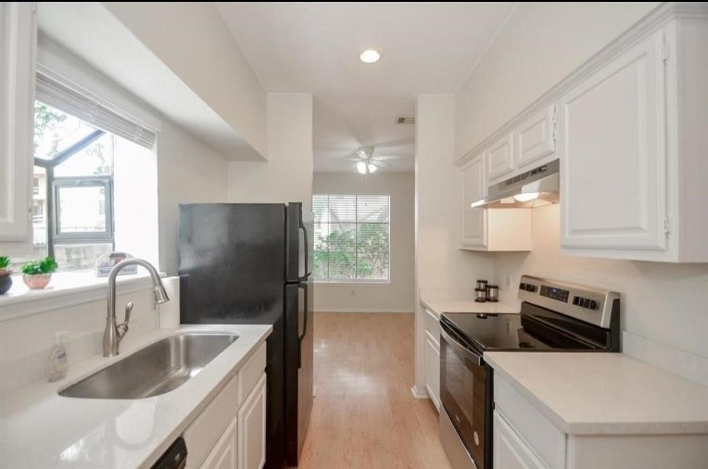 1103 Dulles Avenue 604 Property Photo 10