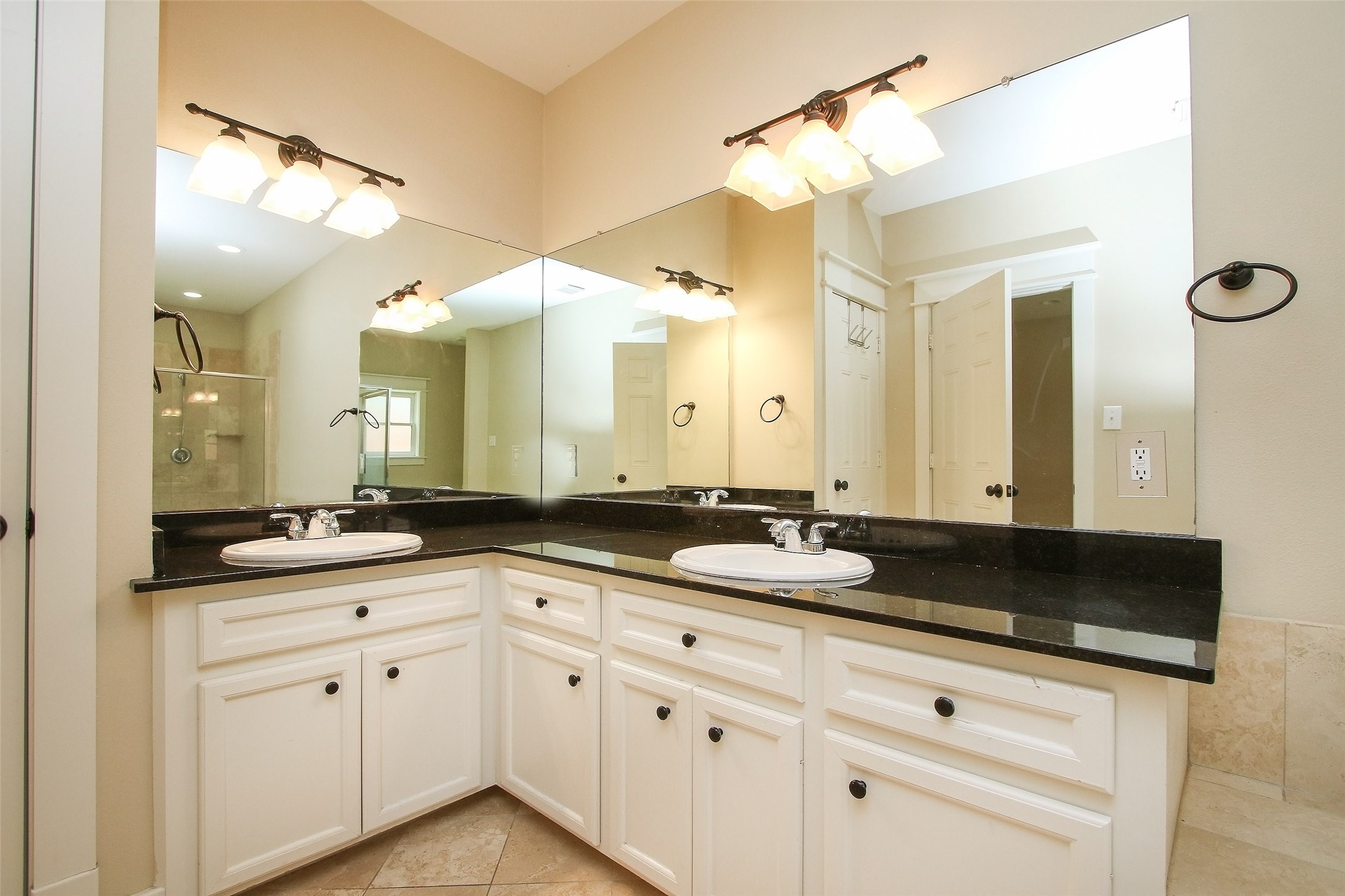 5006 Blossom Street Property Photo 10
