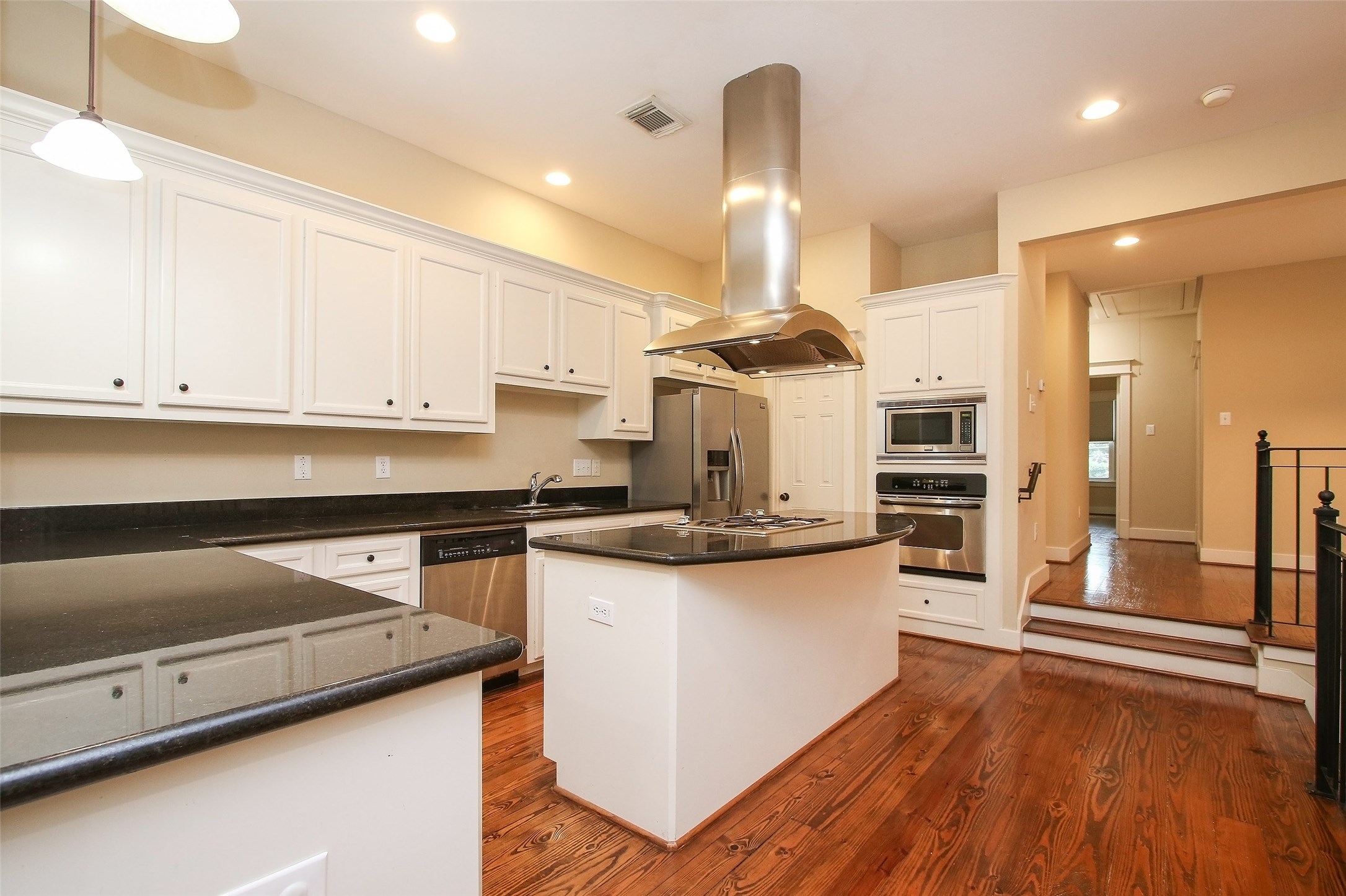 5006 Blossom Street Property Photo 18