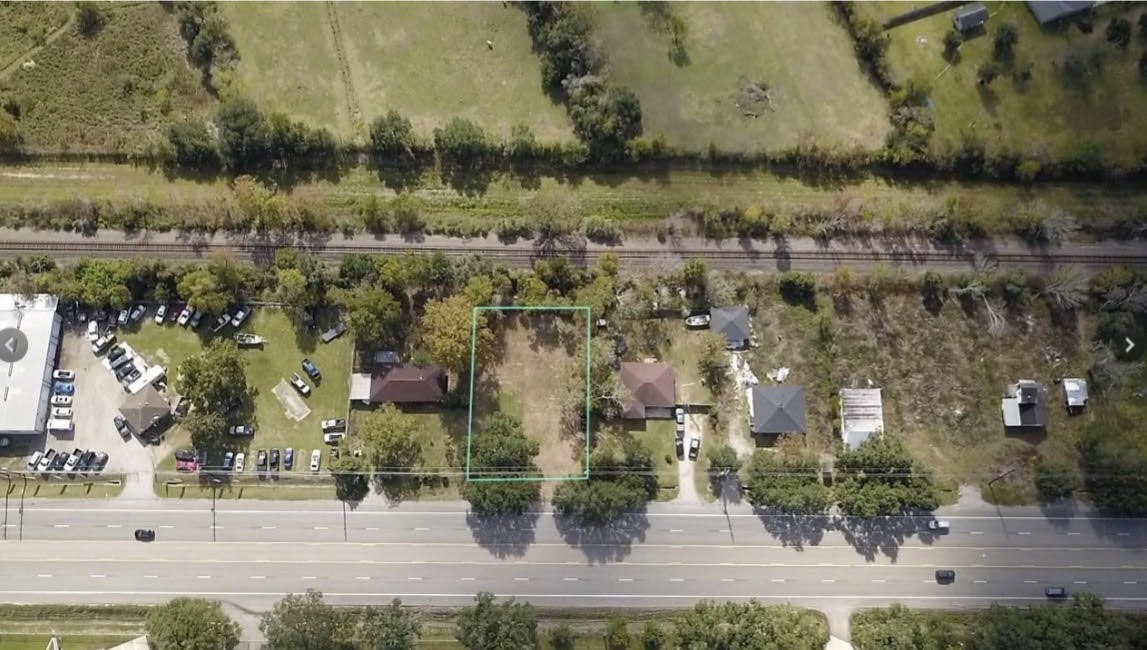 17319 Hwy 6 Property Photo 1