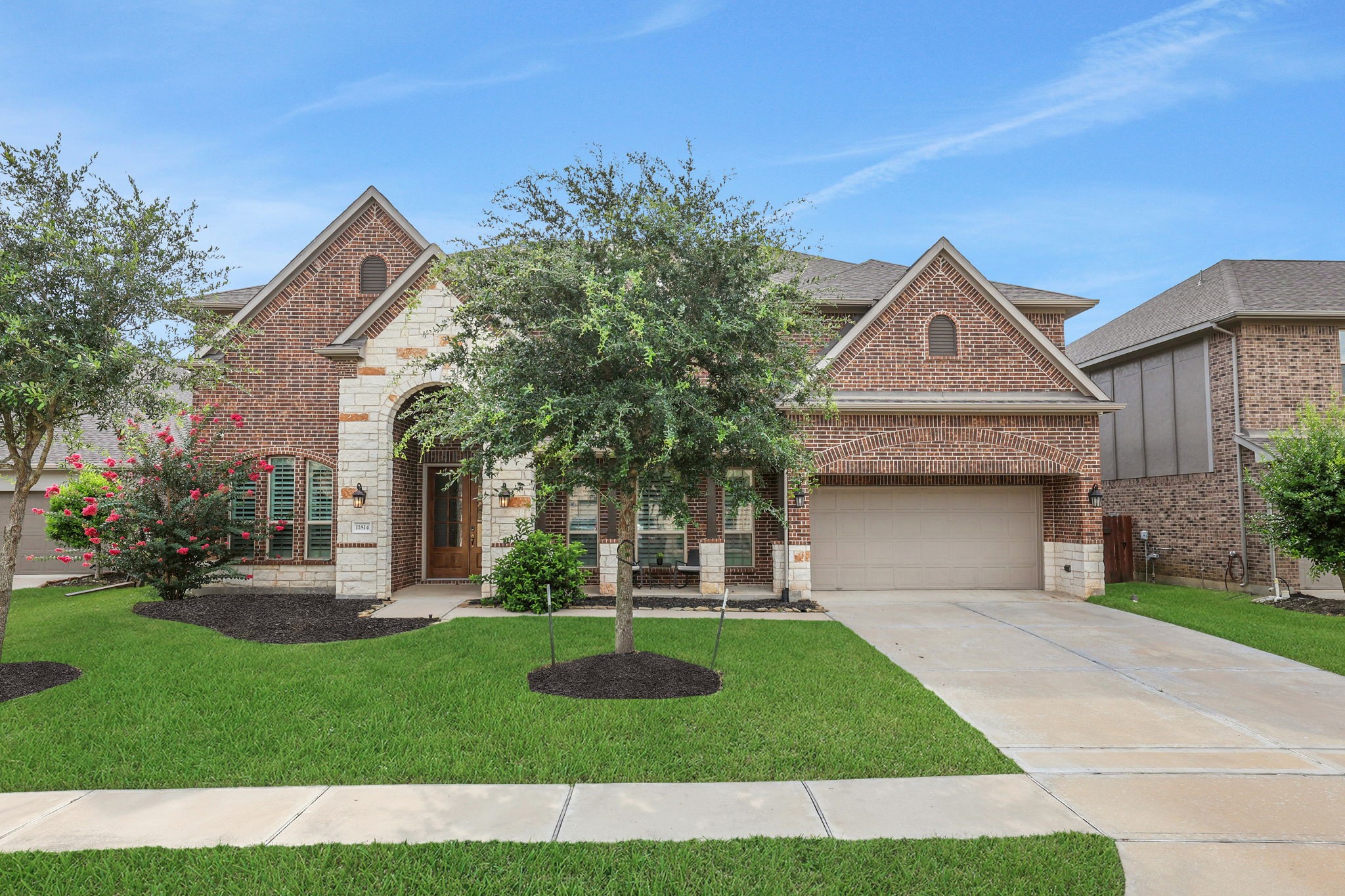 11814 White Flint Lane Property Photo 1