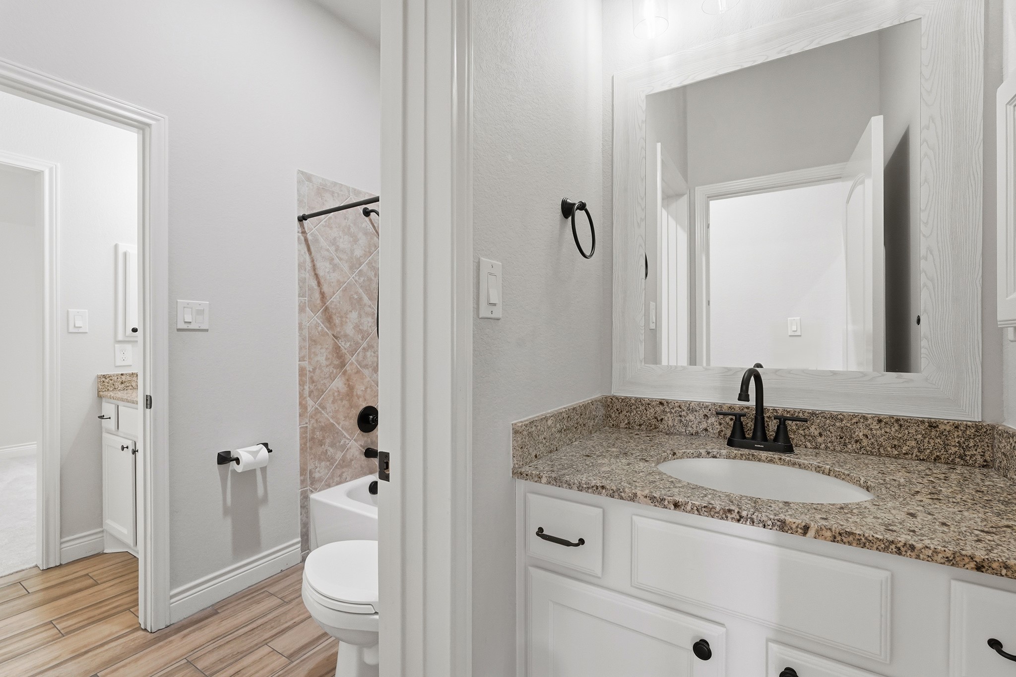 29203 Erica Lee Court Property Photo 9