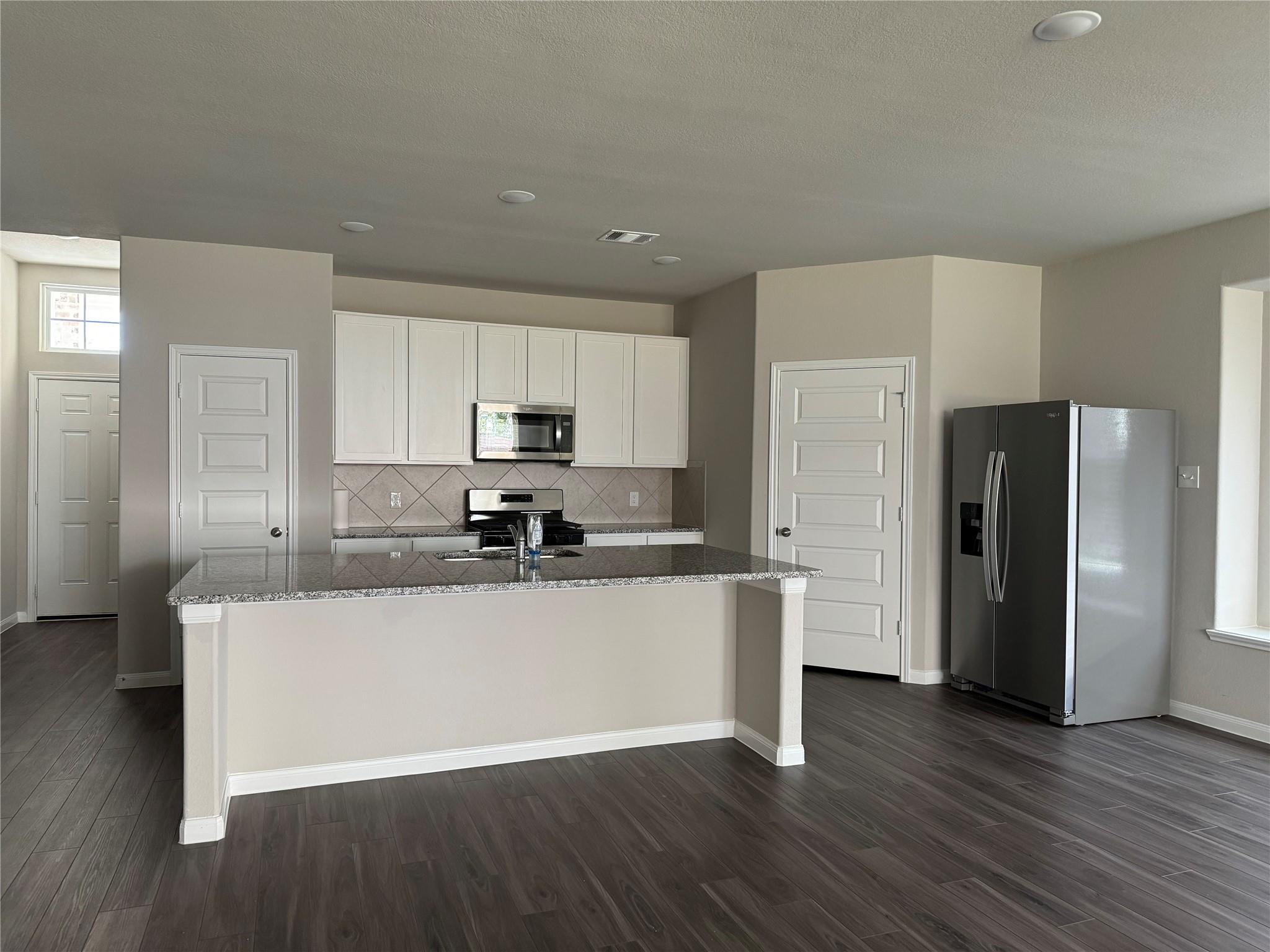 2839 Jacqueline Lane Property Photo 3
