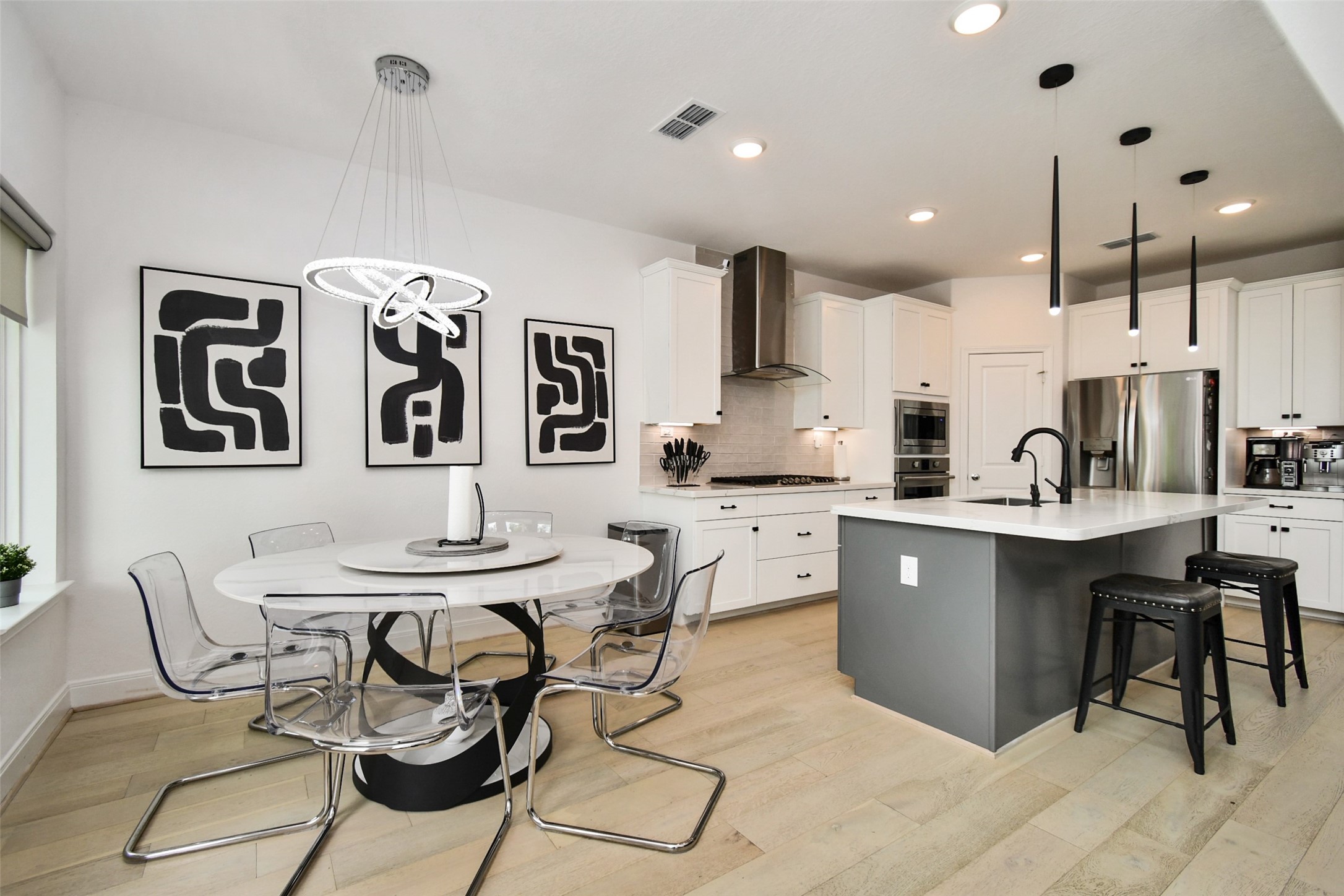 8922 Stanley Oak Drive Property Photo 11