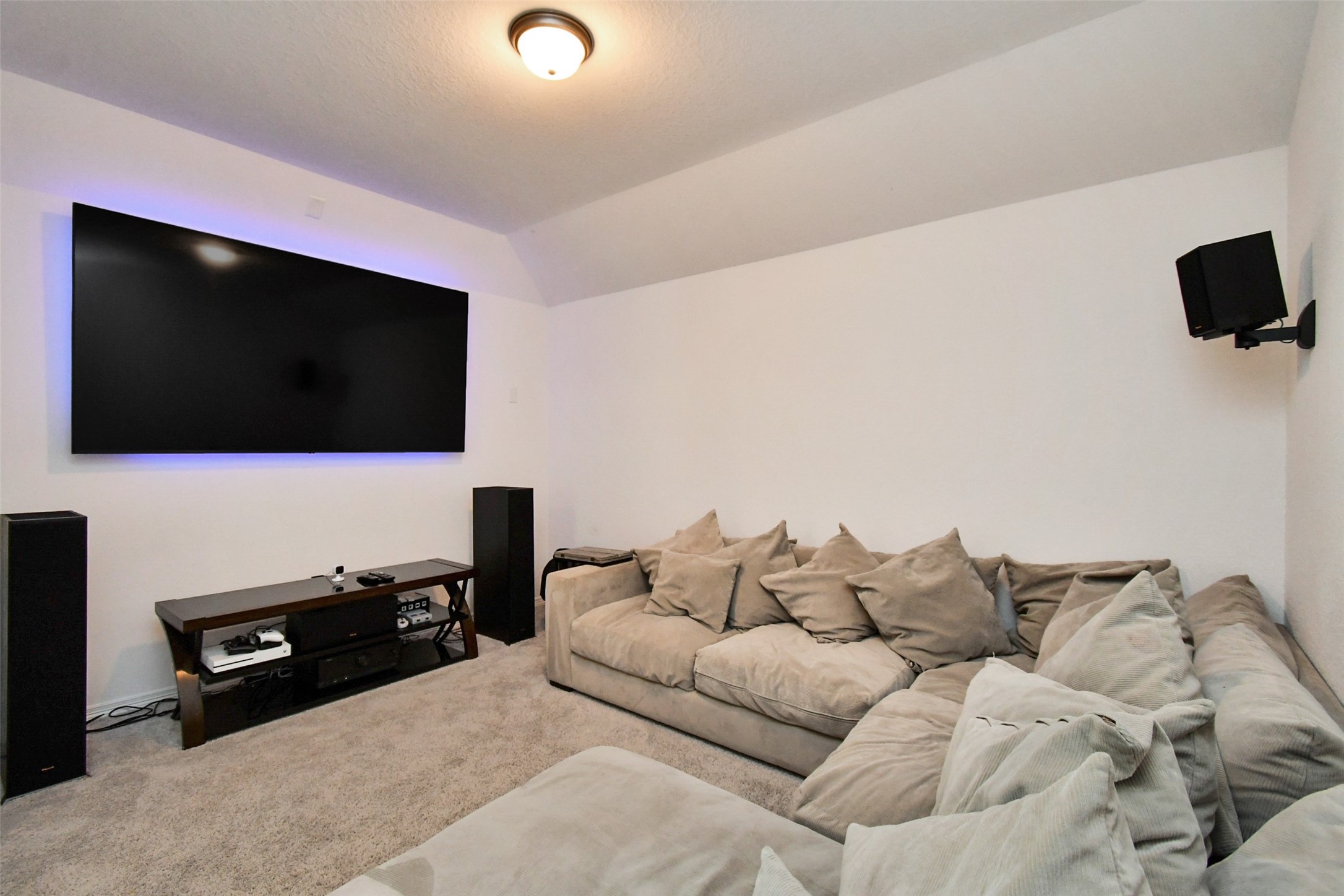 8922 Stanley Oak Drive Property Photo 35