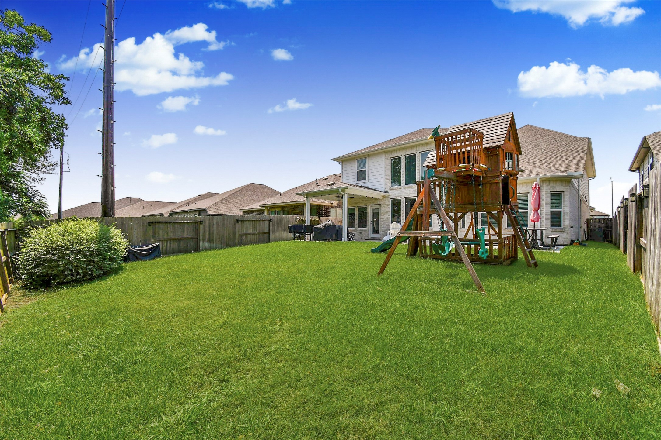 8922 Stanley Oak Drive Property Photo 40