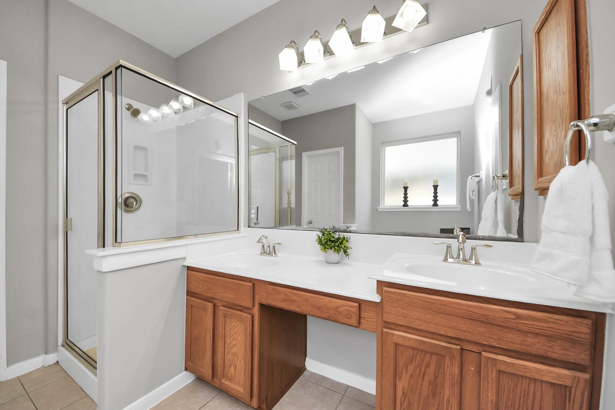 6114 Hollydale Ridge Lane Property Photo 32