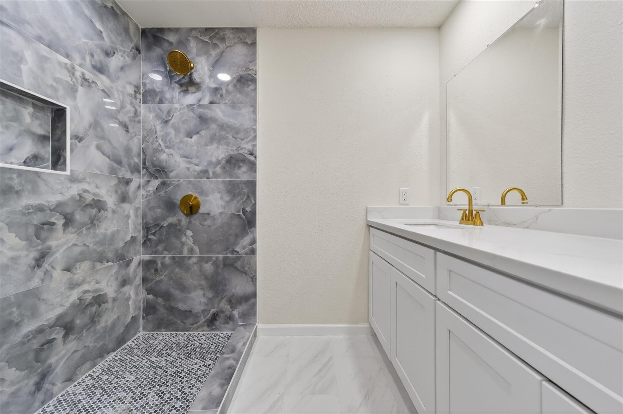 6 Quailwood Drive Property Photo 40