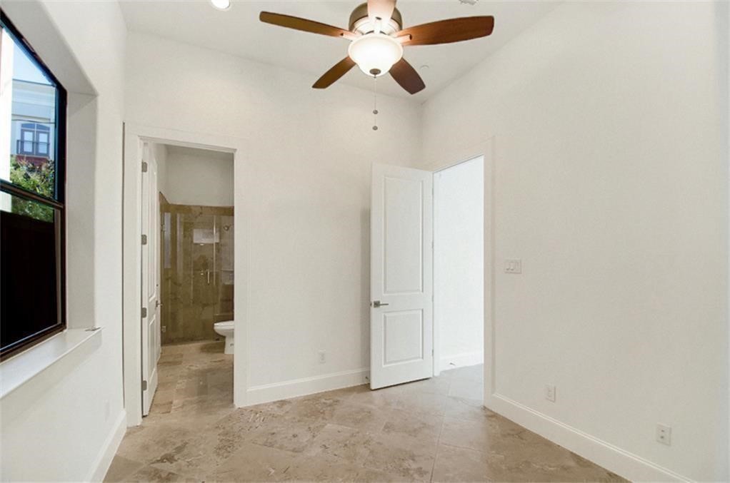 1120 Columbus Street D Property Photo 3