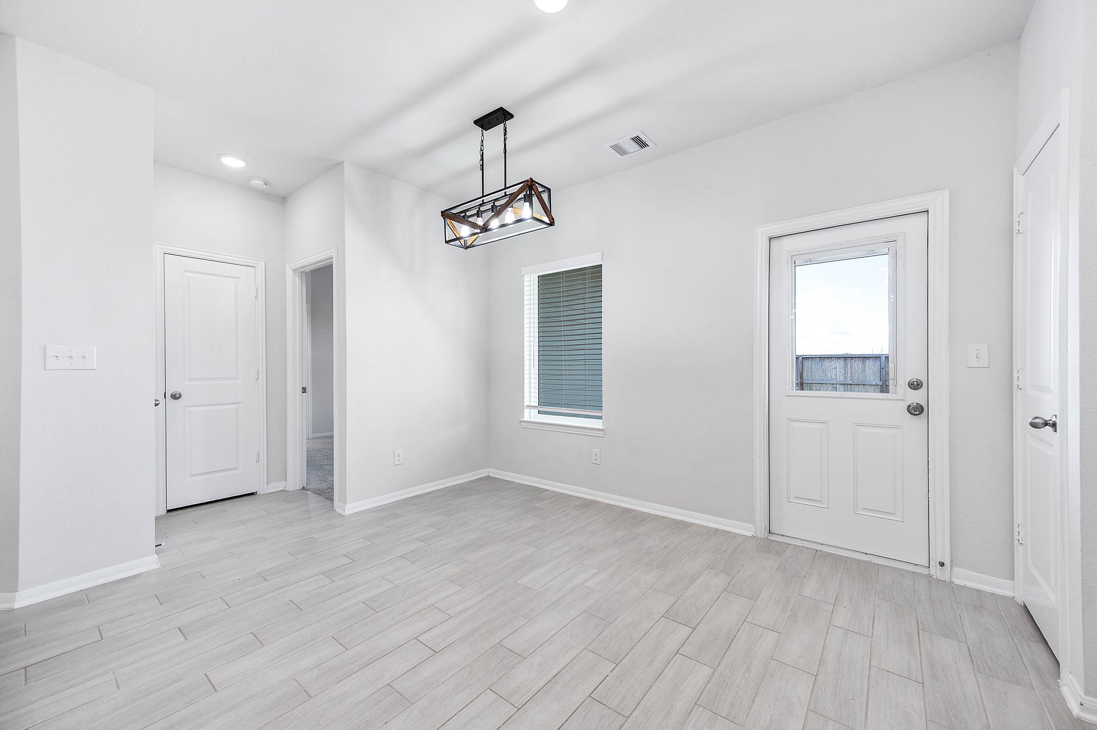 3611 Prairie Rose Trail Property Photo 13