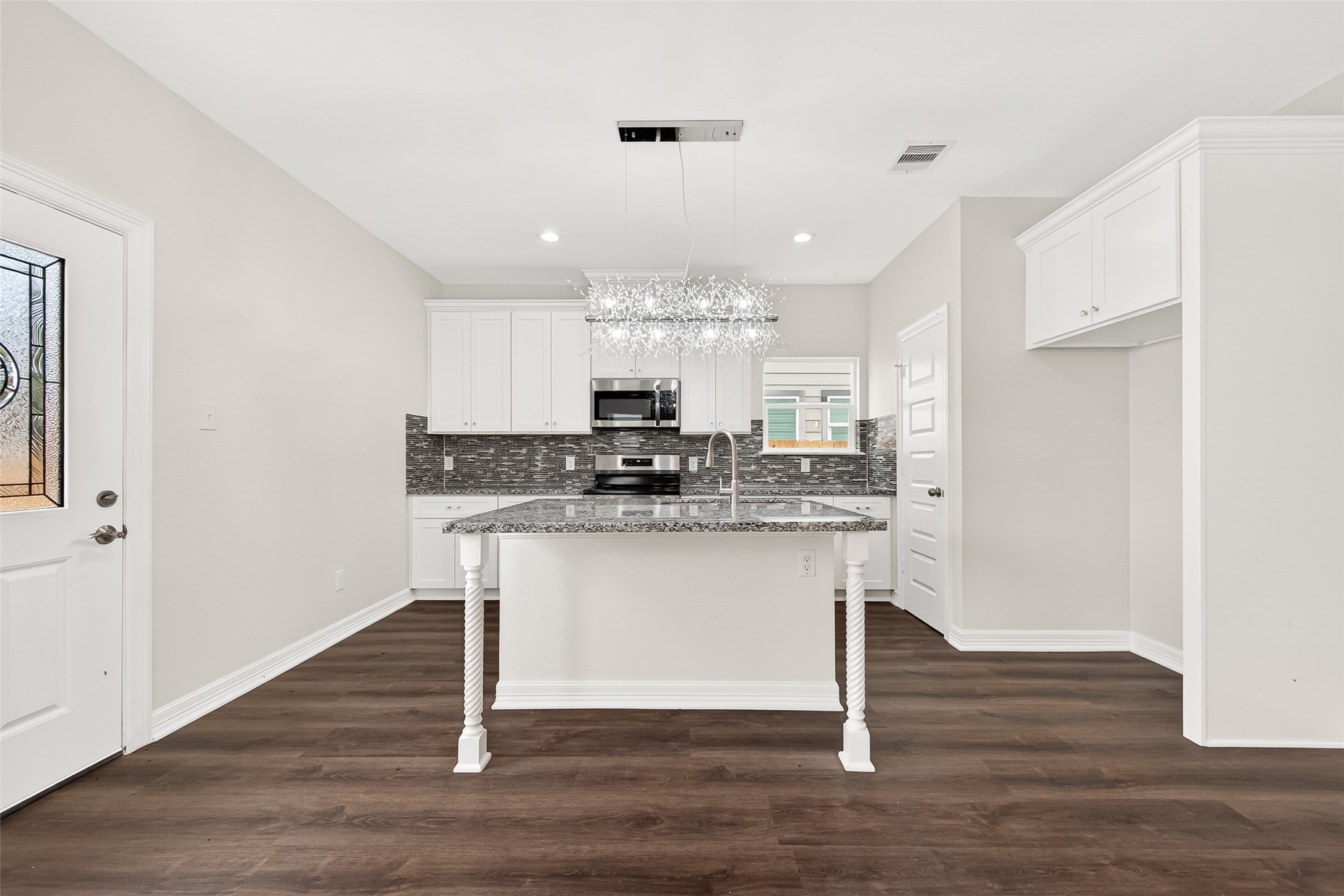 418 4th Street Property Photo 12