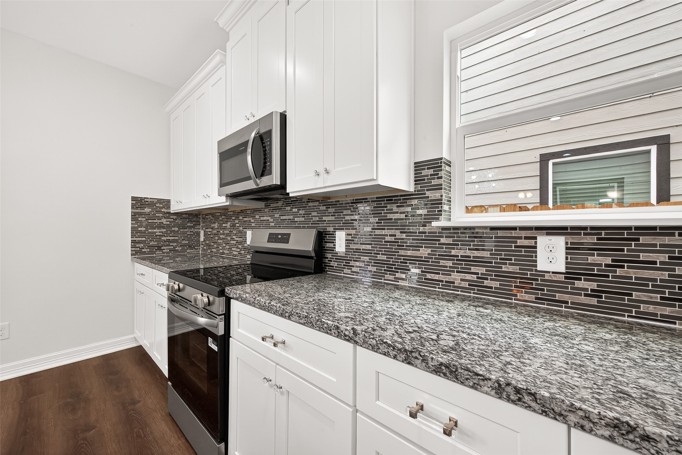 418 4th Street Property Photo 14