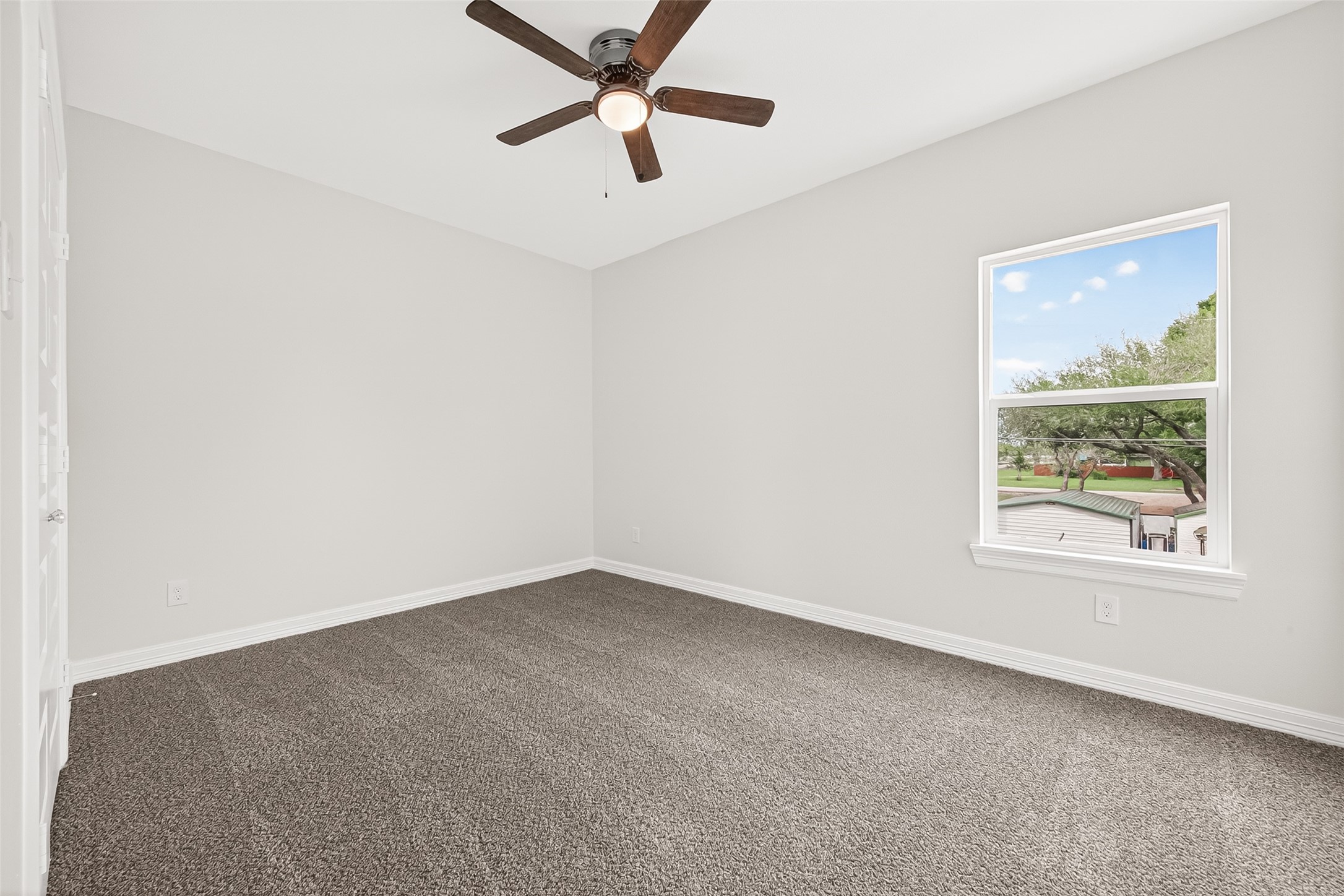 418 4th Street Property Photo 24