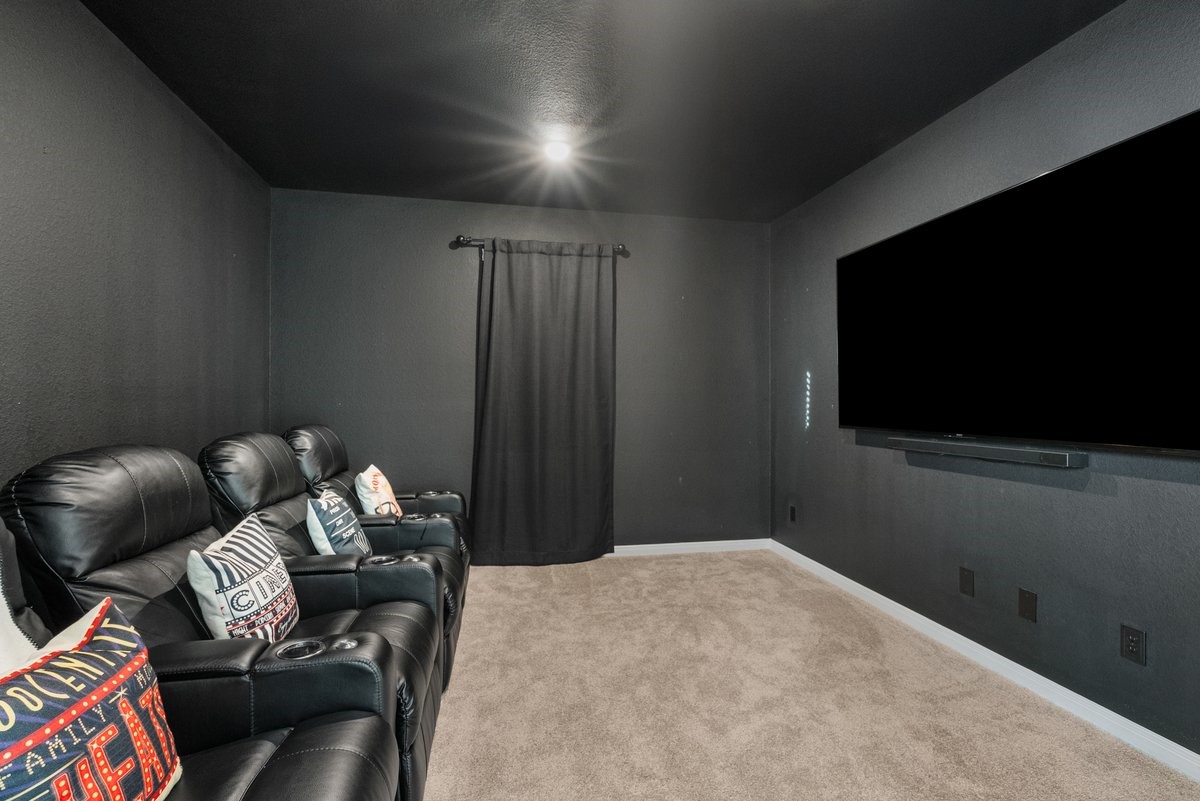 1702 Darwin Cedar Drive Property Photo 30