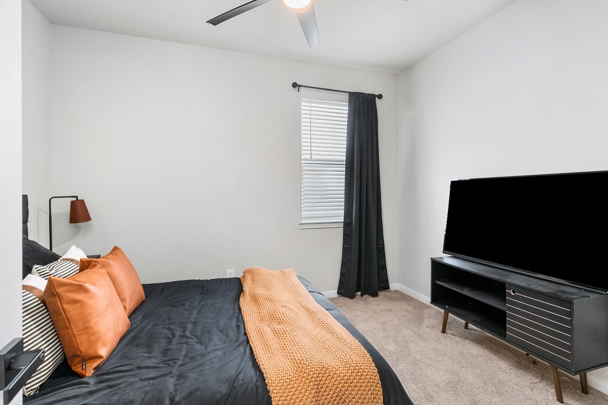 1702 Darwin Cedar Drive Property Photo 33