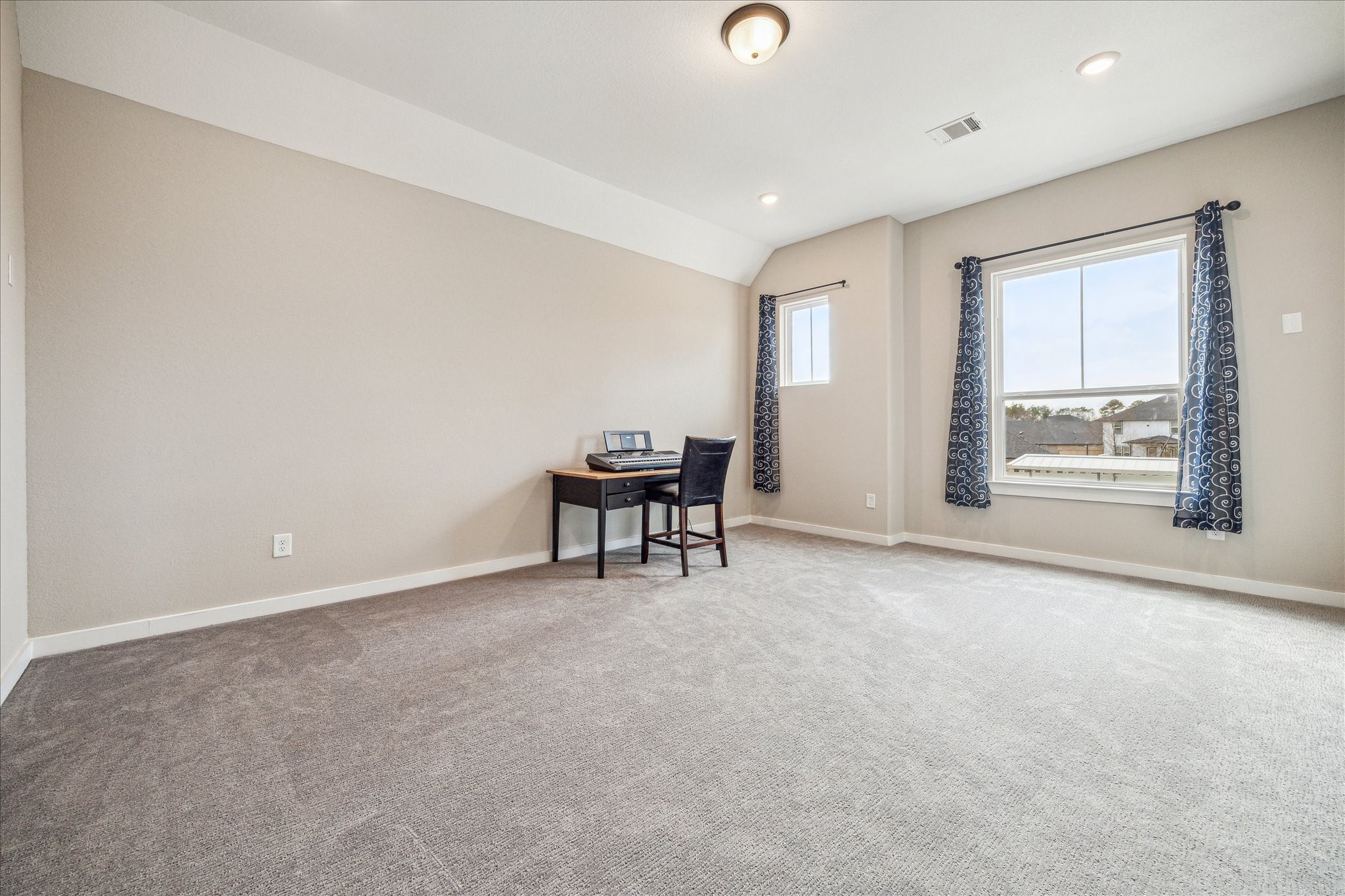 17547 Harpers Way Property Photo 22